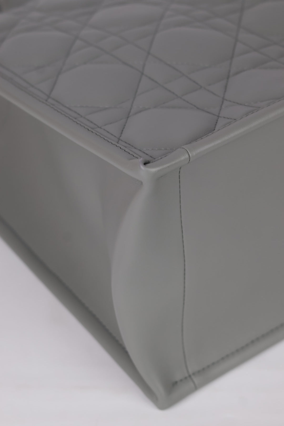 Dior Book Tote Macrocannage Media