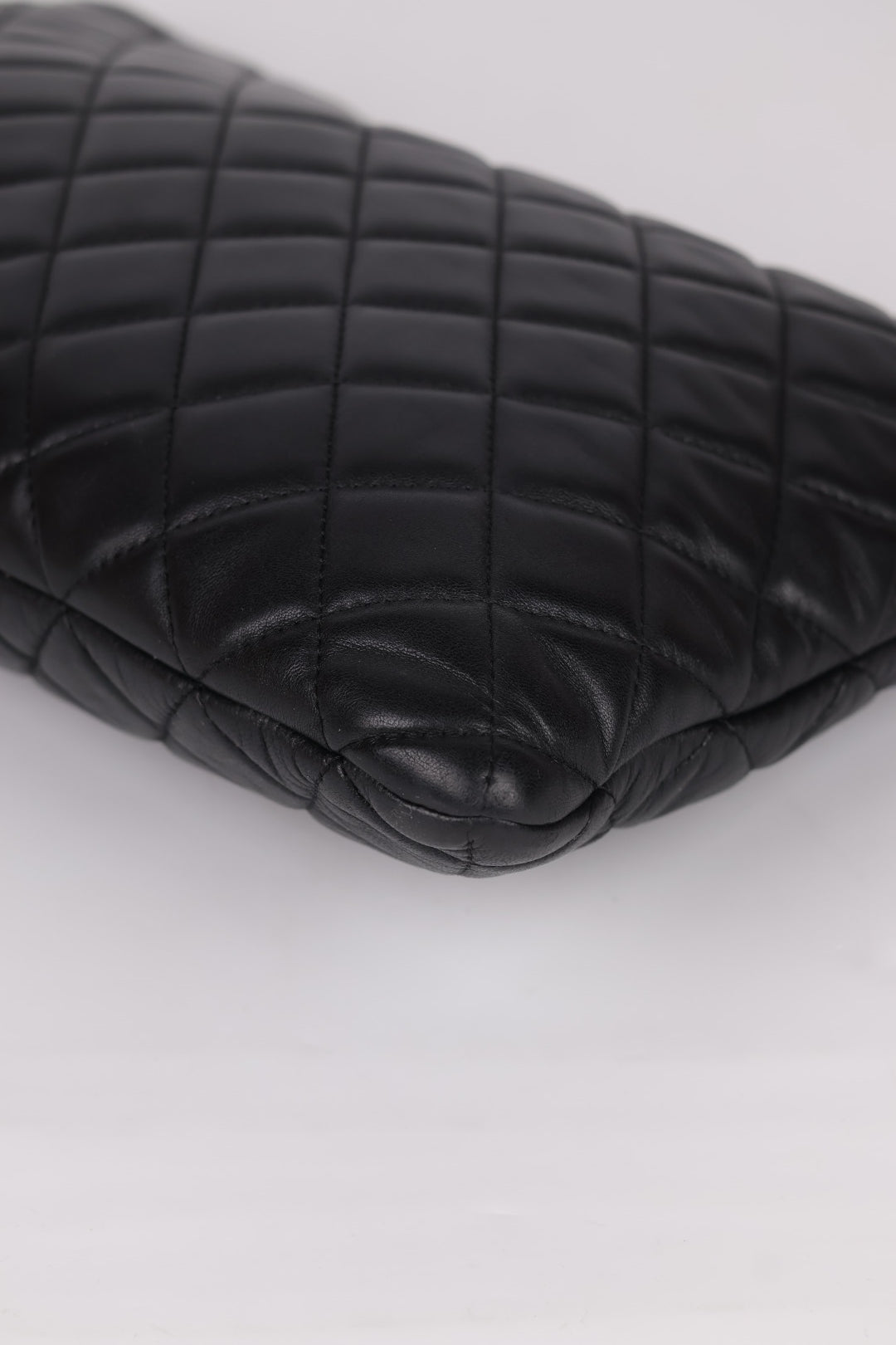 Chanel Pochette Matelassé