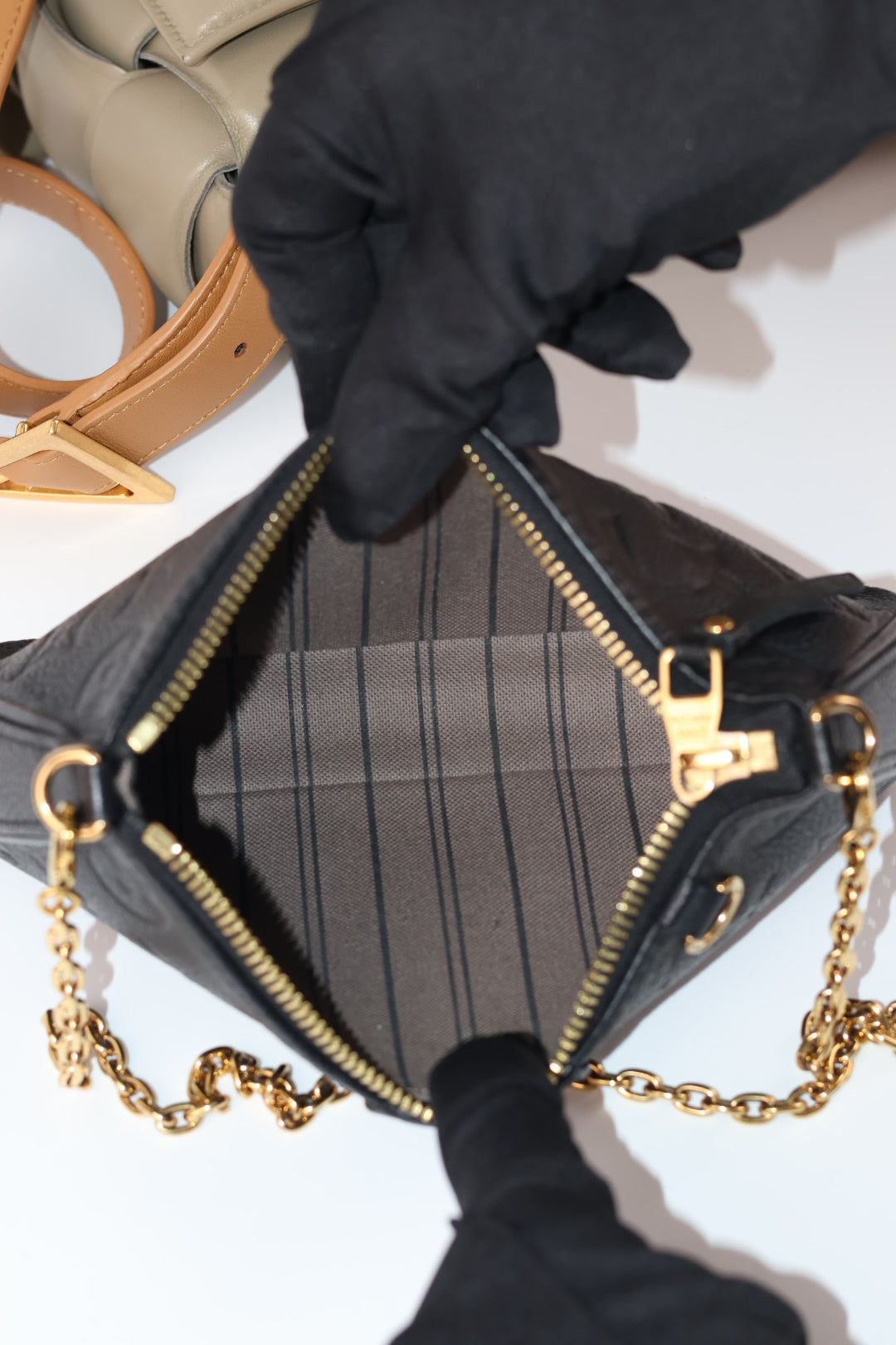 Louis Vuitton Easy Pochette Empreinte