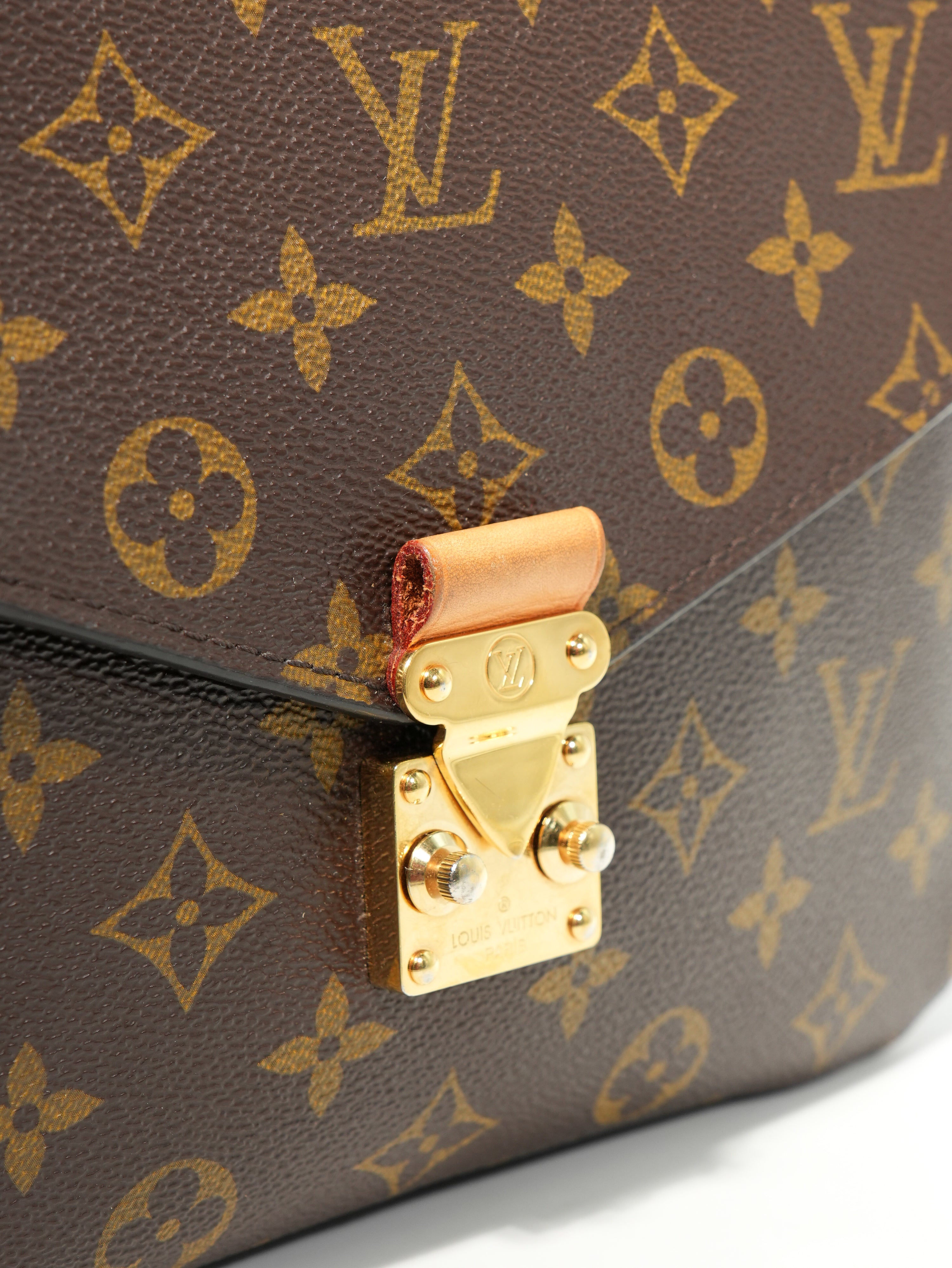 Louis Vuitton Métis Monogram