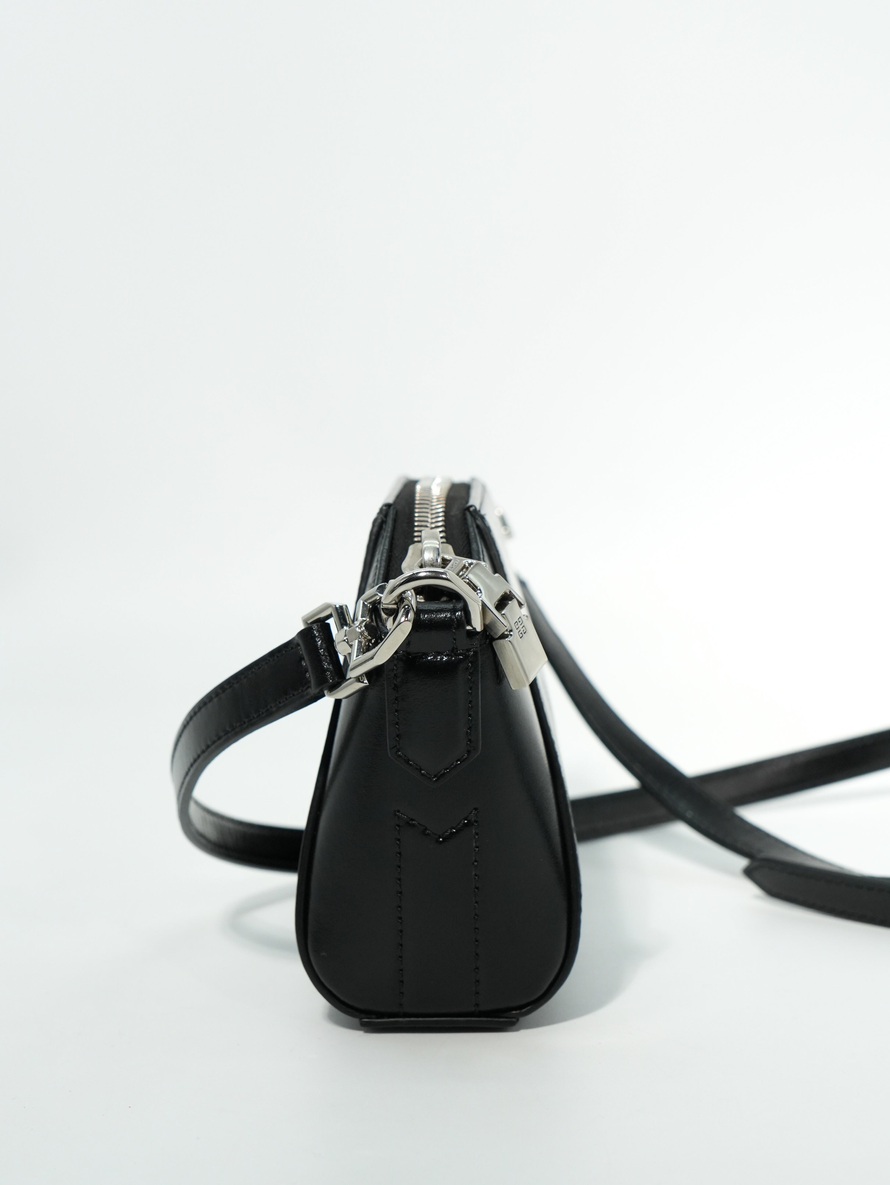Givenchy Pochette Antigona con Tracolla