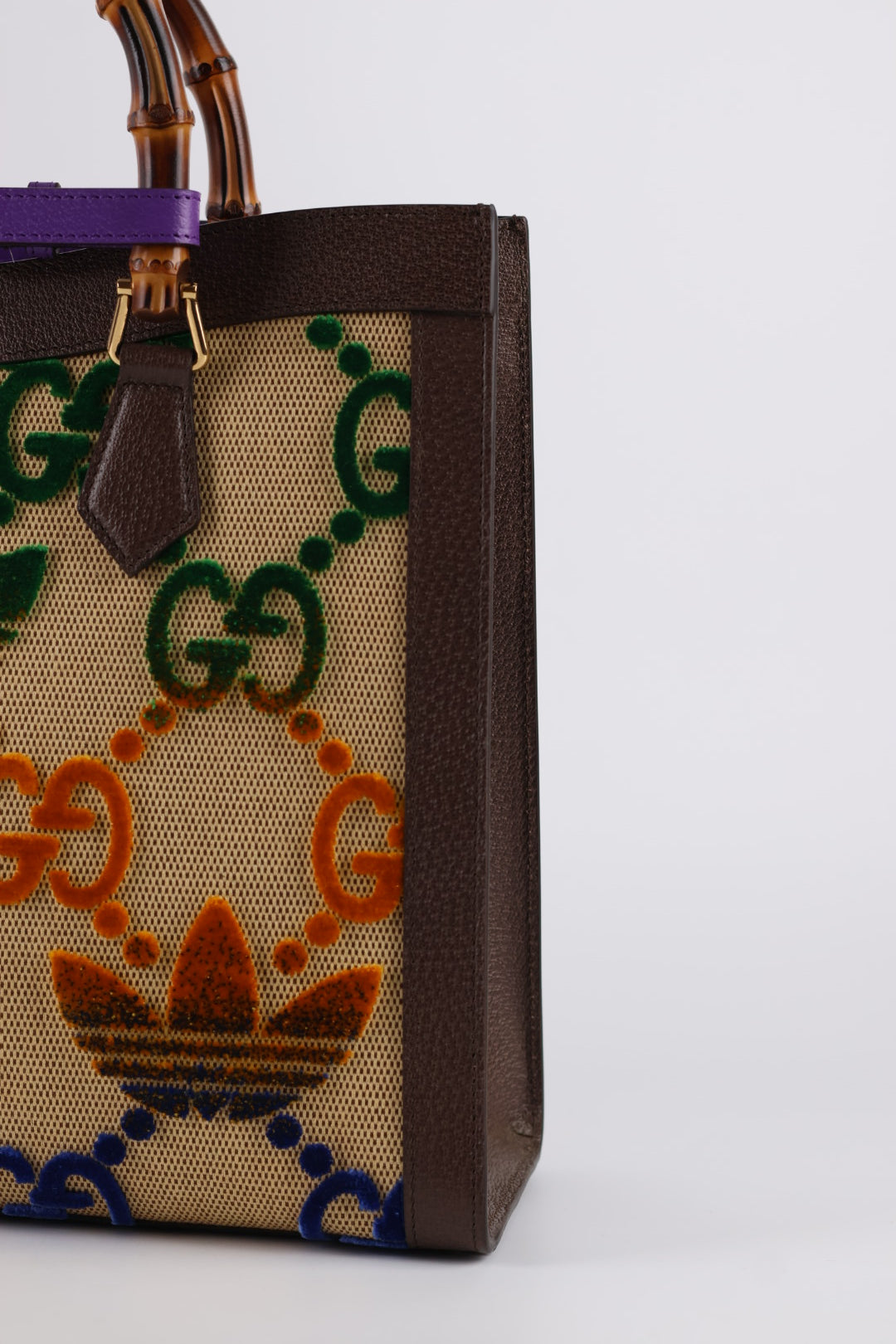 Gucci x Adidas Diana Media
