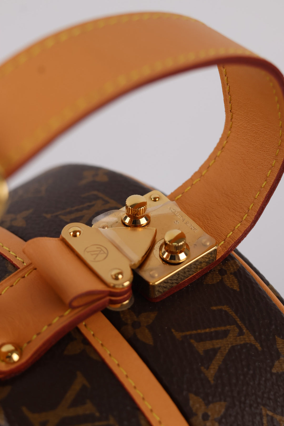 Louis Vuitton Petite Boîte Chapeau