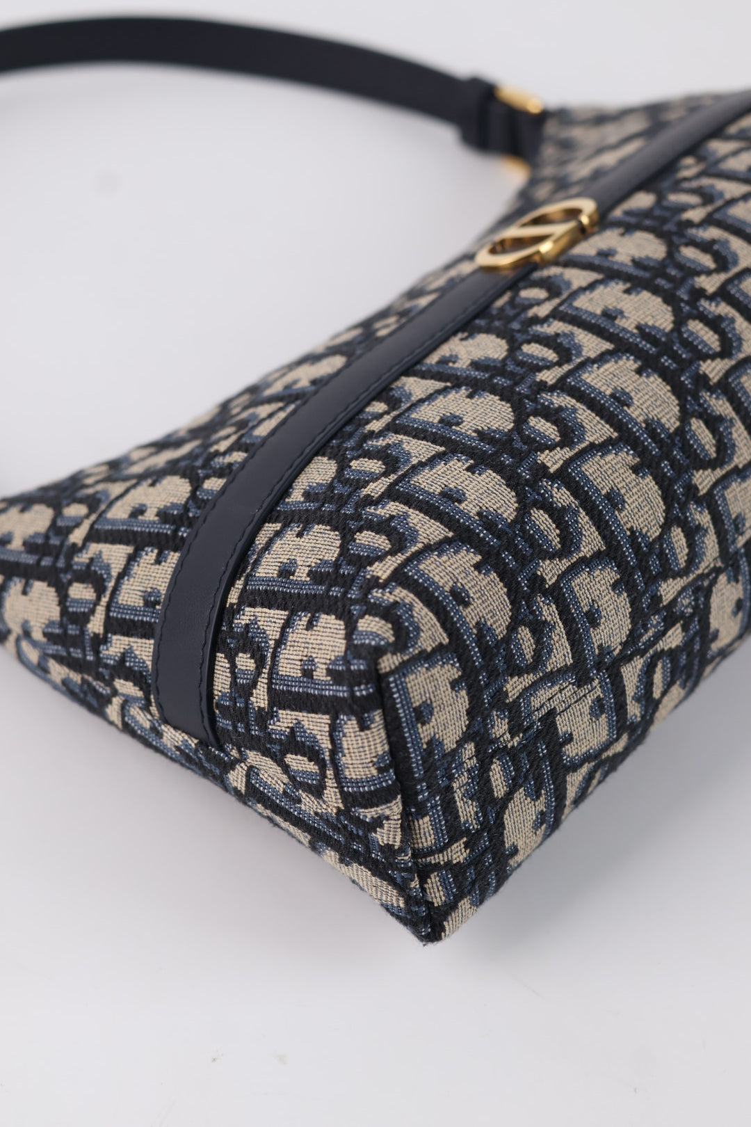 Dior Hobo 30 Montaigne Jacquard Oblique