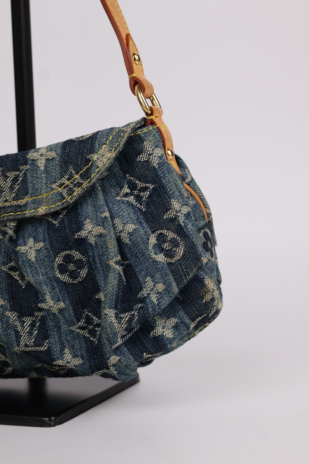 Louis Vuitton Pleaty Denim
