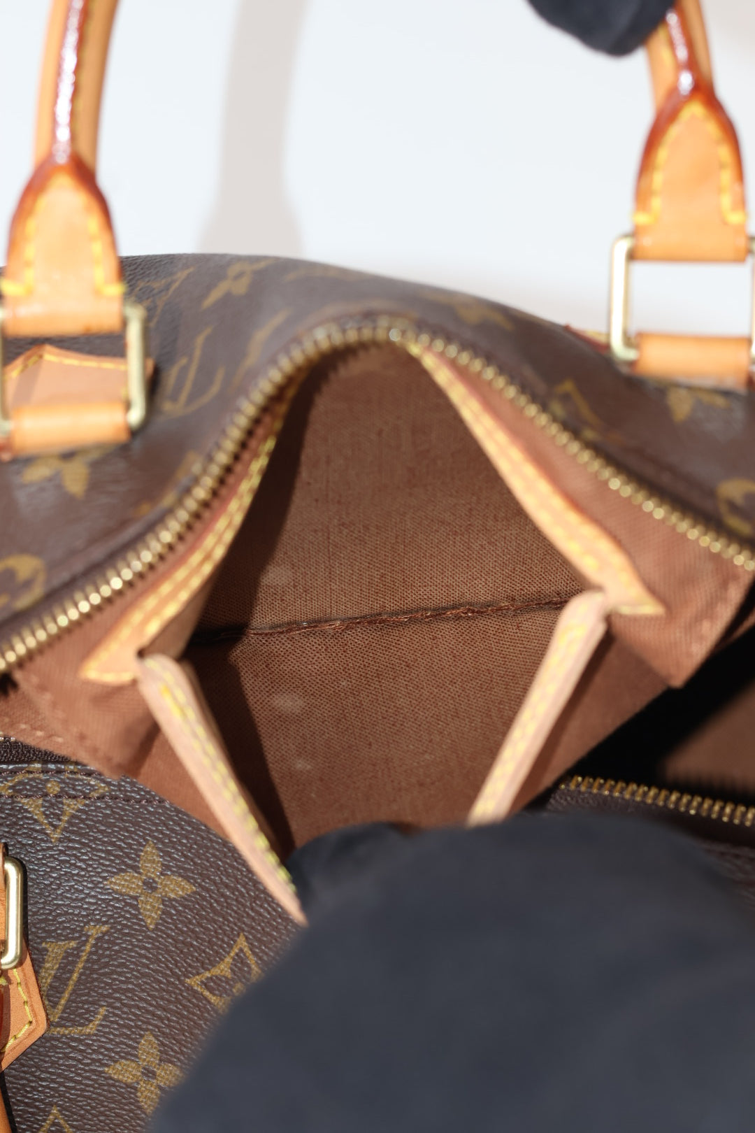 Louis Vuitton Speedy 35 Monogram