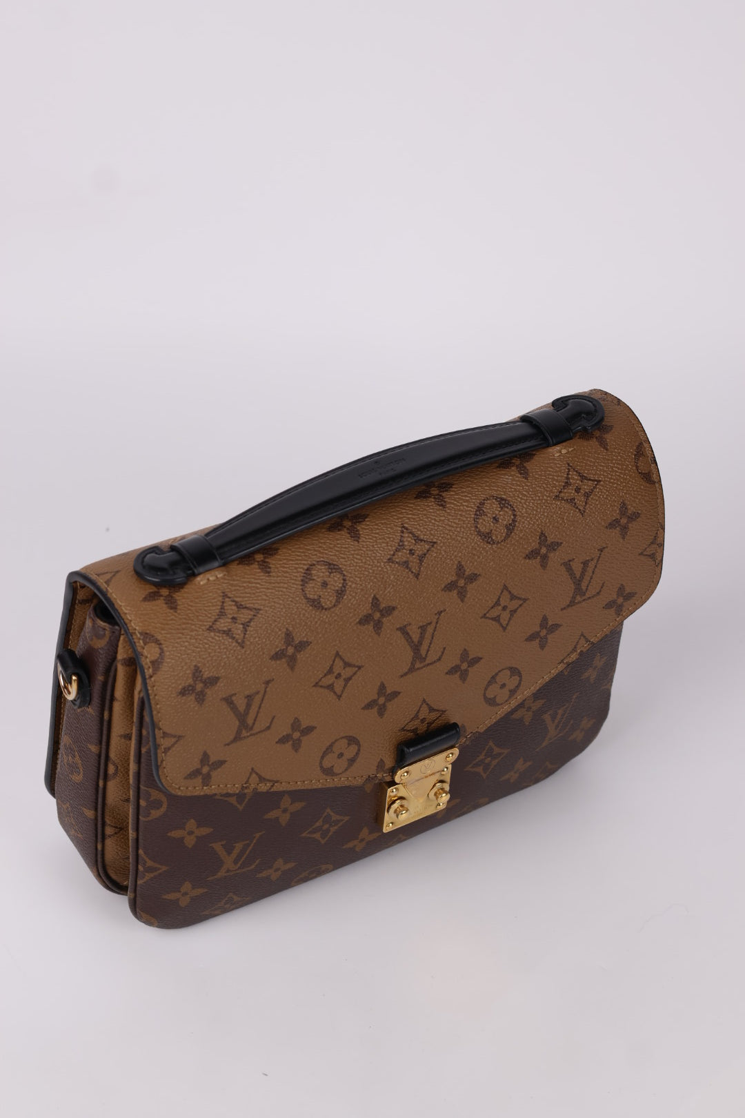 Louis Vuitton Métis Reverse