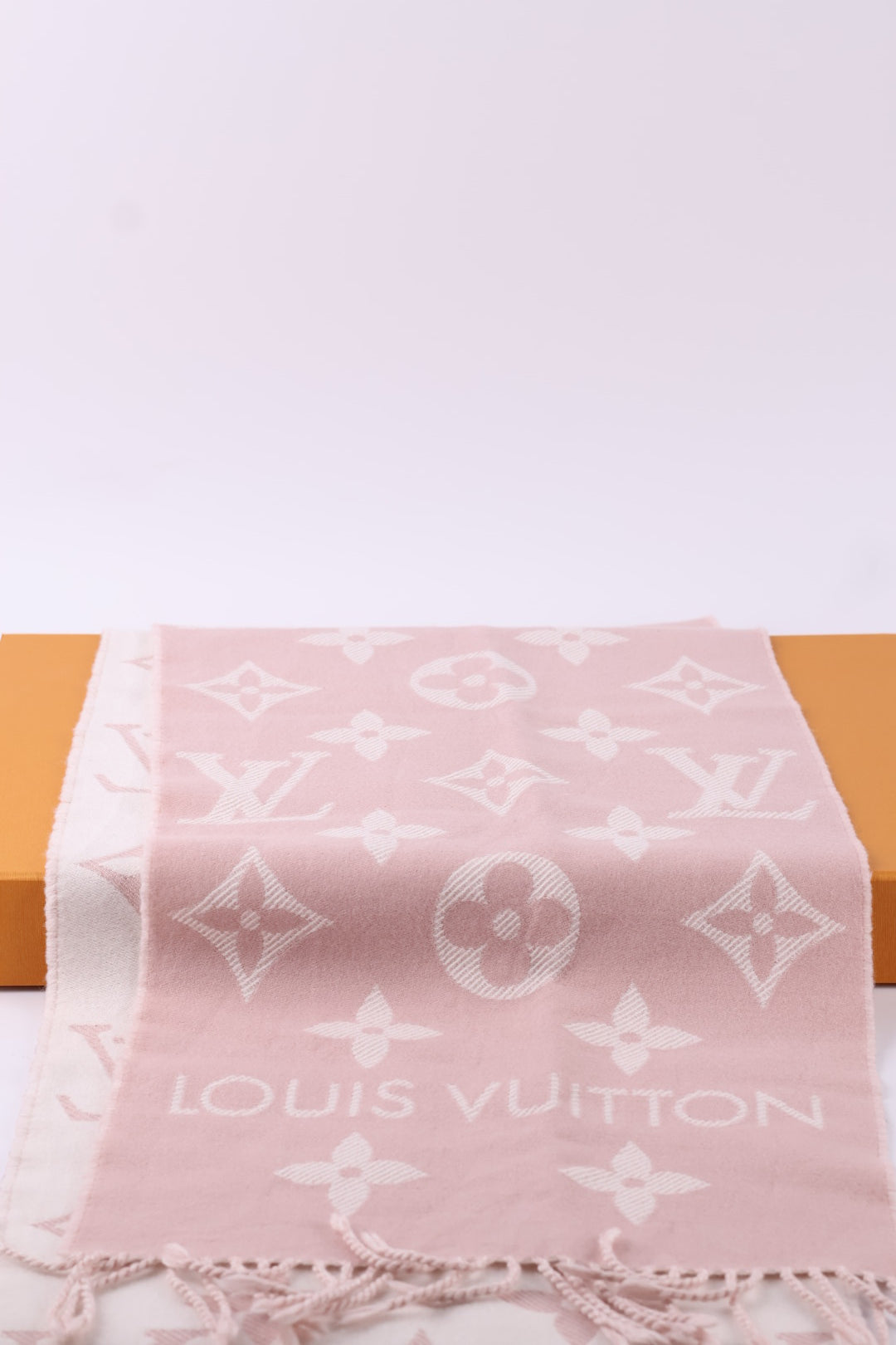 Louis Vuitton Sciarpa Essential Monogram