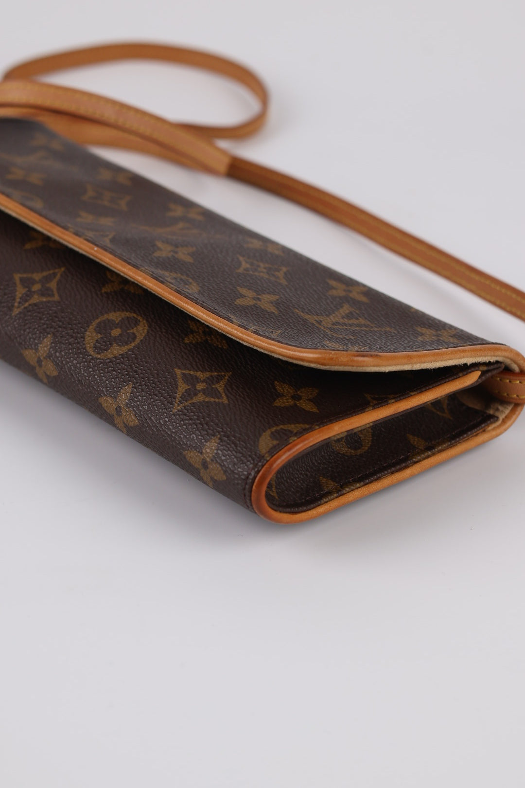 Louis Vuitton Pochette Twin Monogram
