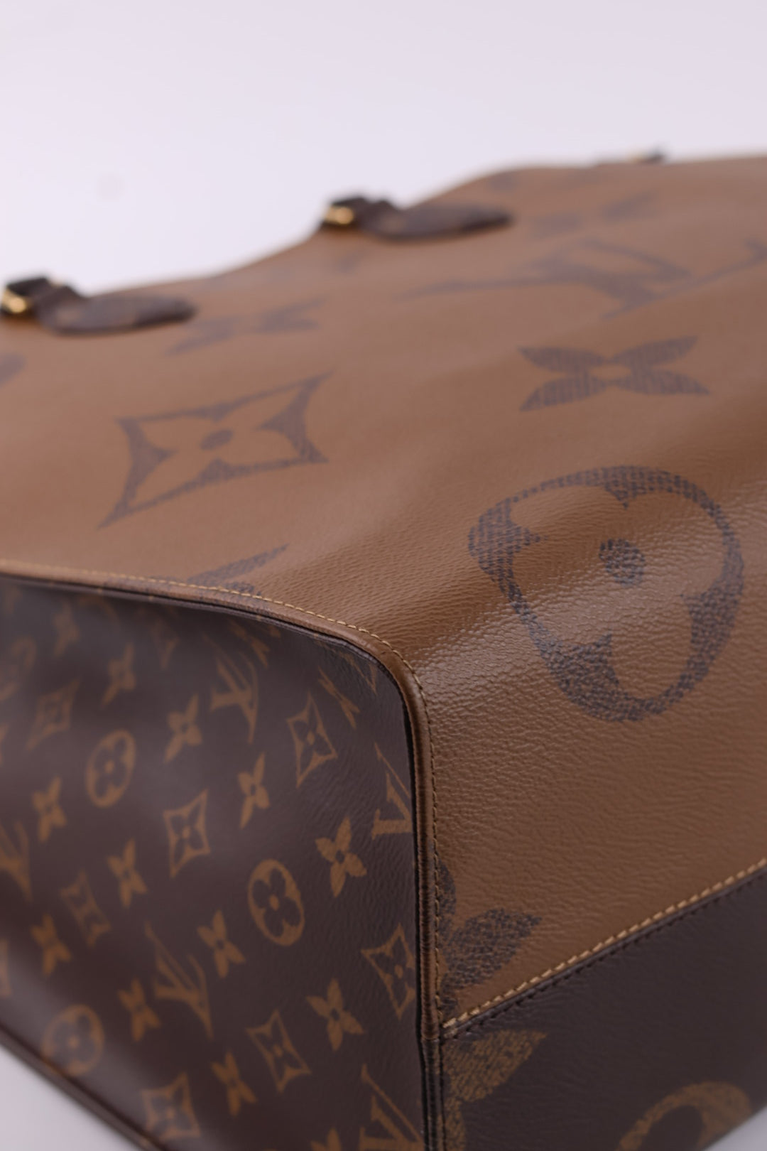 Louis Vuitton OnTheGo GM in Monogram