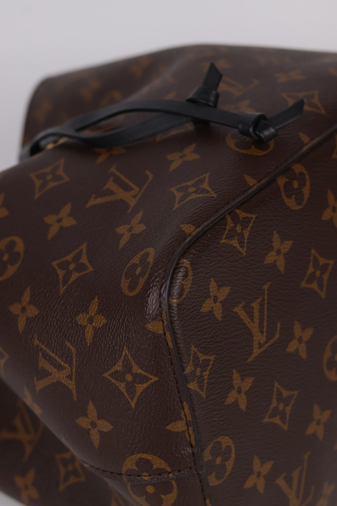 Louis Vuitton Neo Noé MM Monogram
