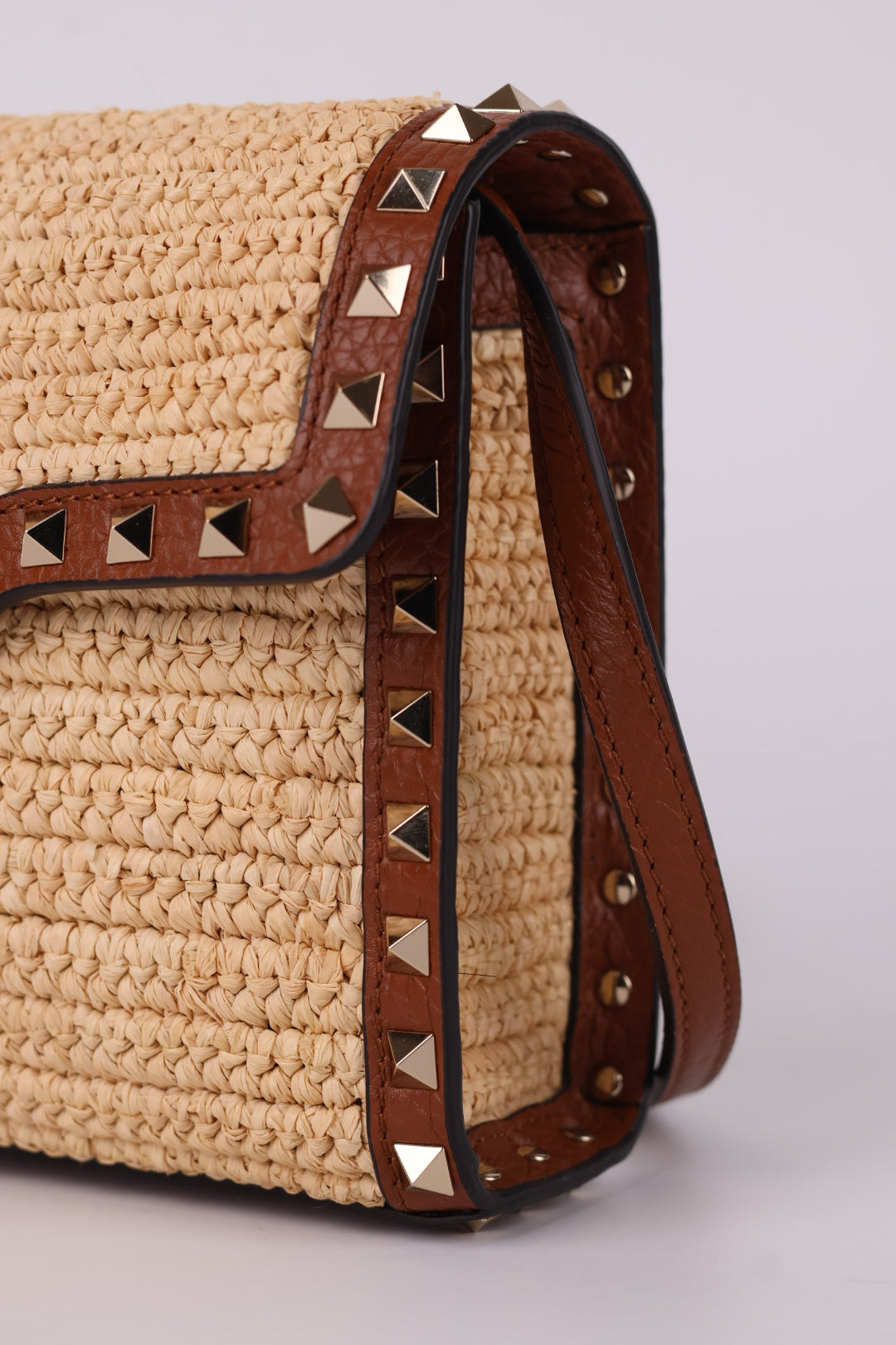 Valentino Rockstud Piccola a Tracolla Rafia