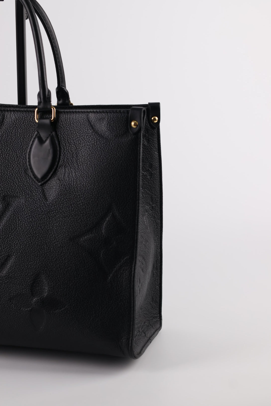 Louis Vuitton OnTheGo MM