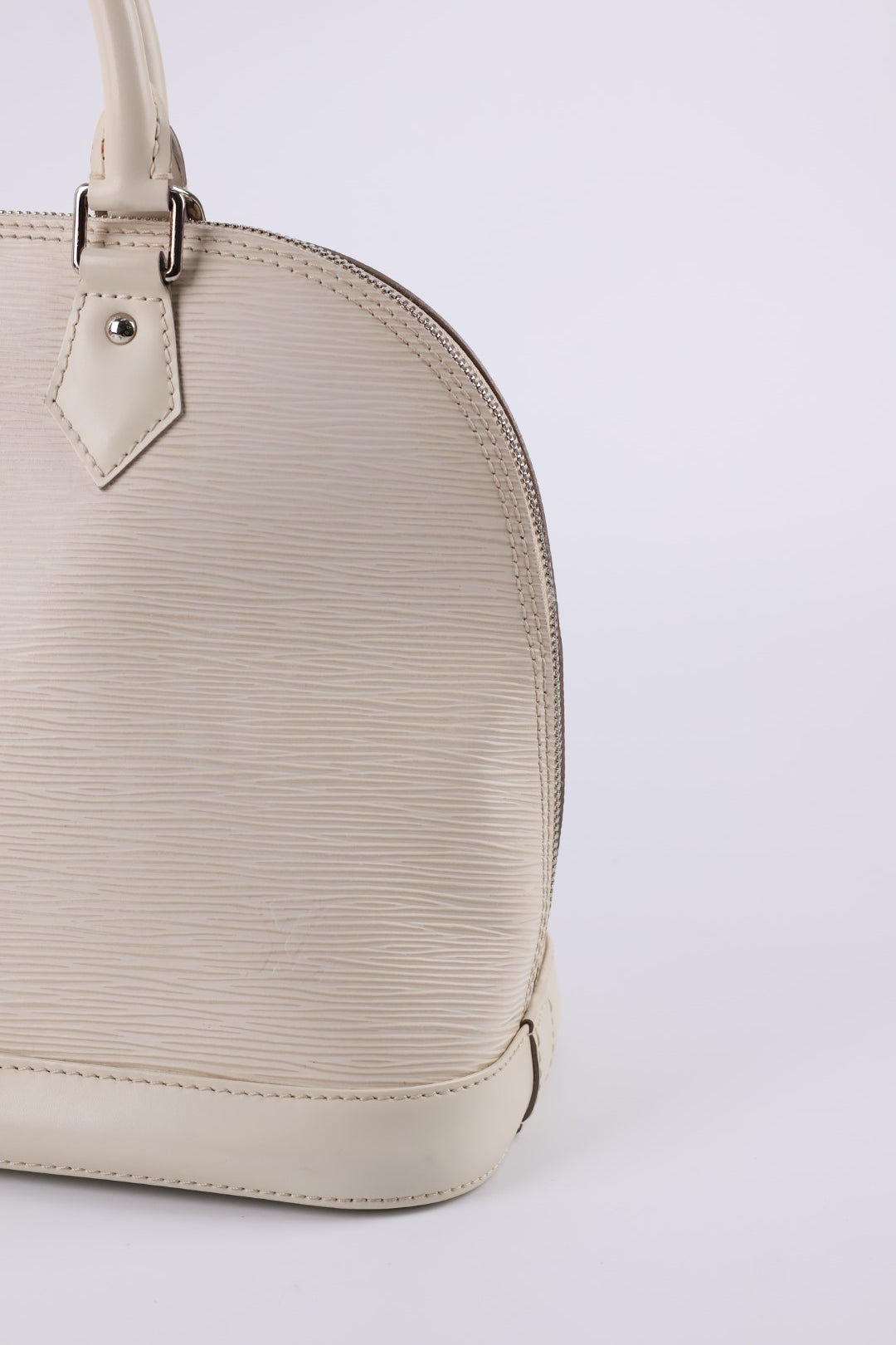 Louis Vuitton Alma PM Epi