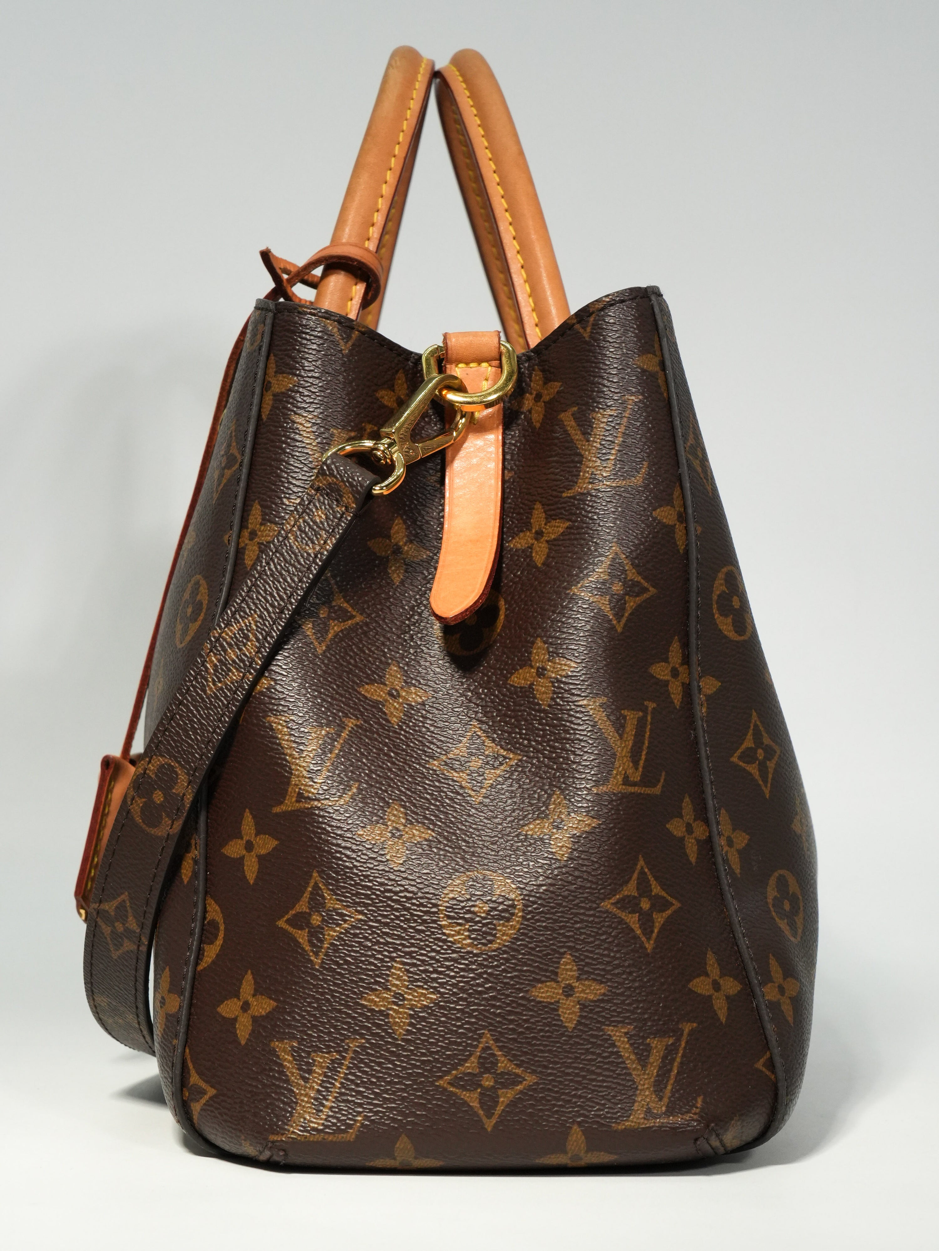 Louis Vuitton Montaigne MM
