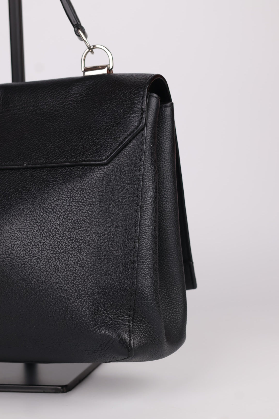 Louis Vuitton Lockme Handle in Pelle