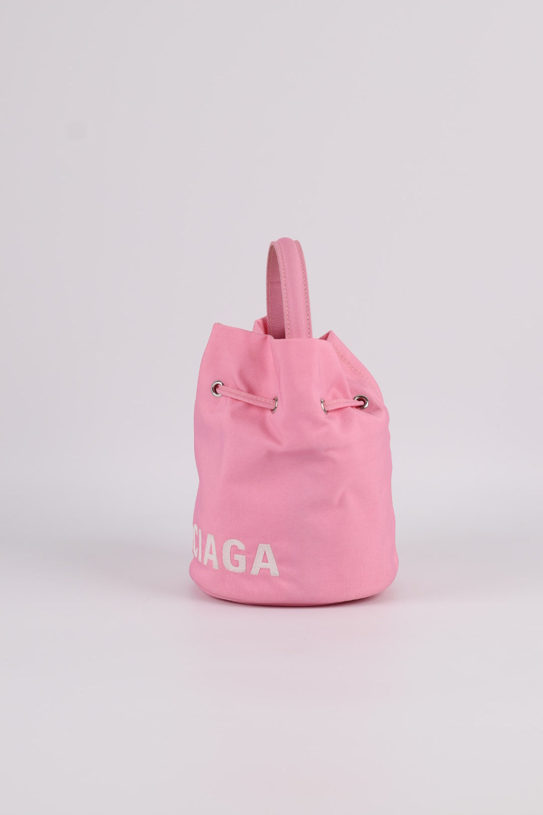 Balenciaga Bucket in Tela