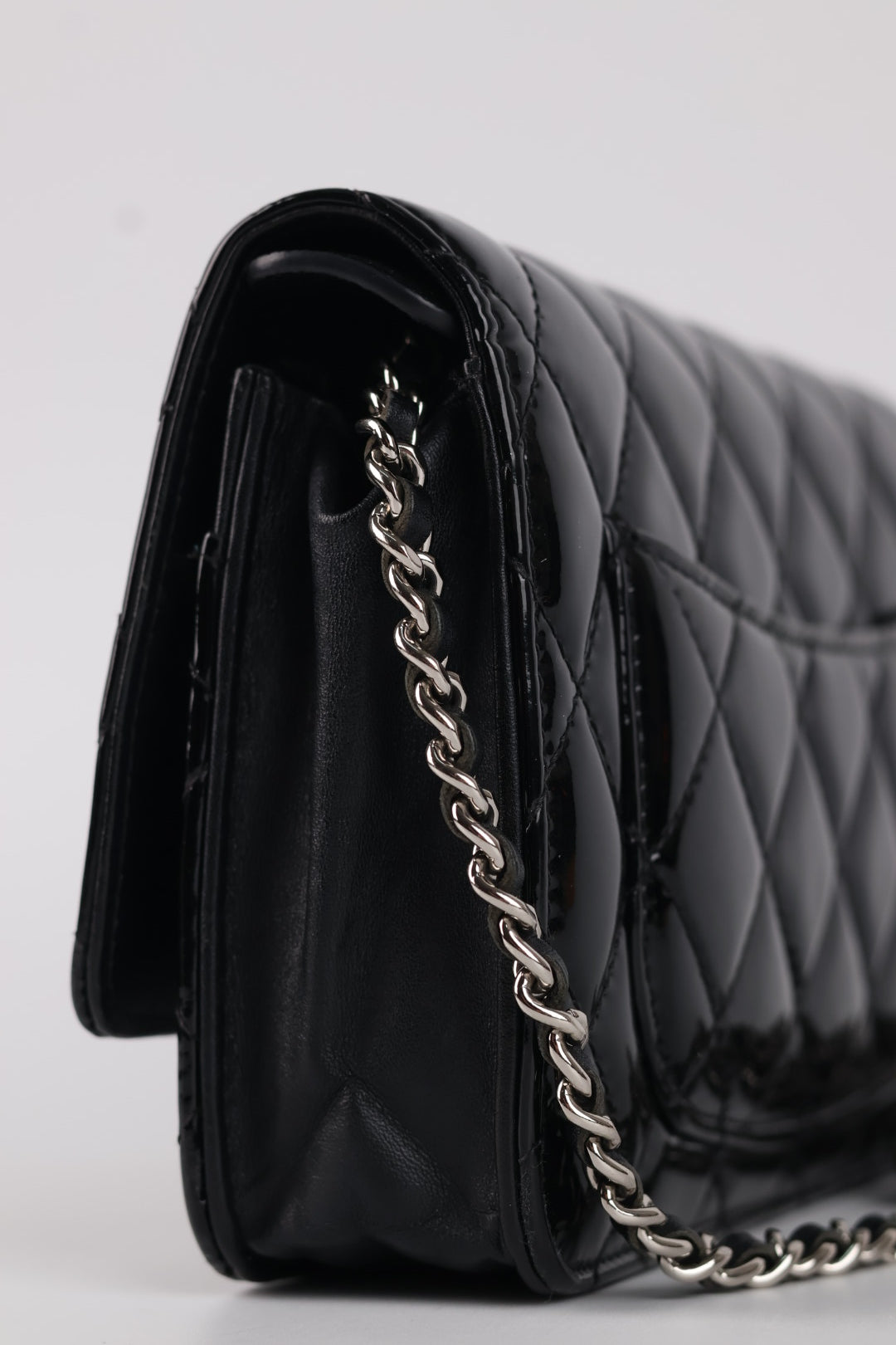 Chanel Woc Classic Vernis