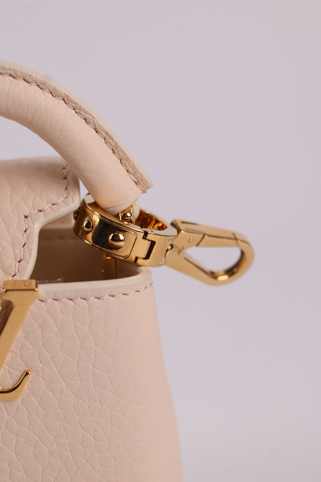 Louis Vuitton Capucines Mini