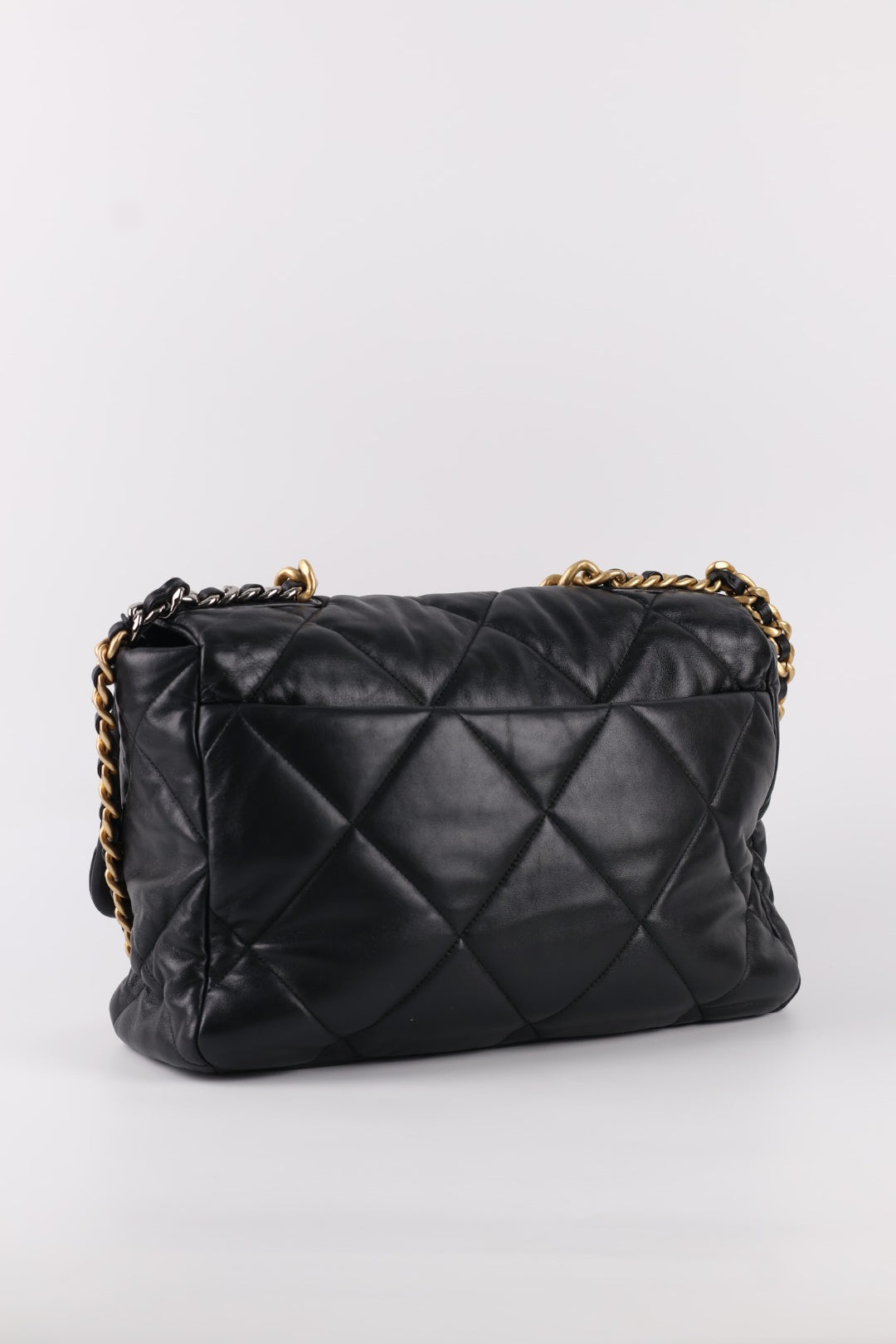 Chanel 19 Large in Pelle