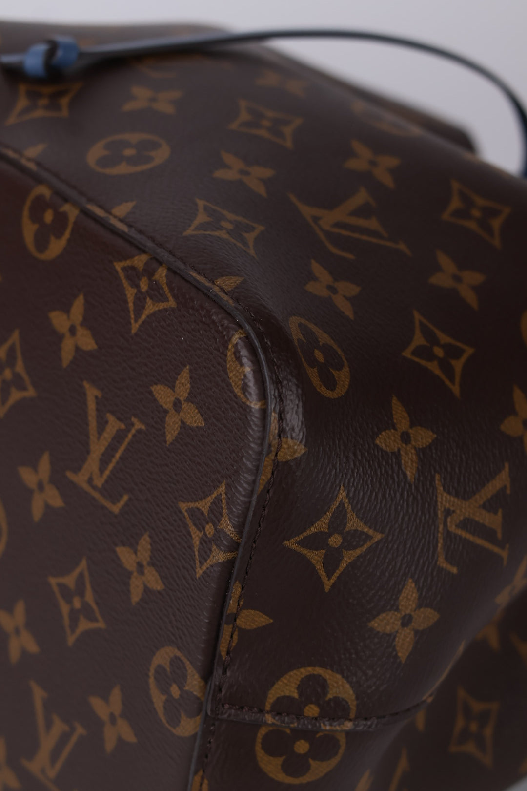 Louis Vuitton Neo Noé MM Monogram