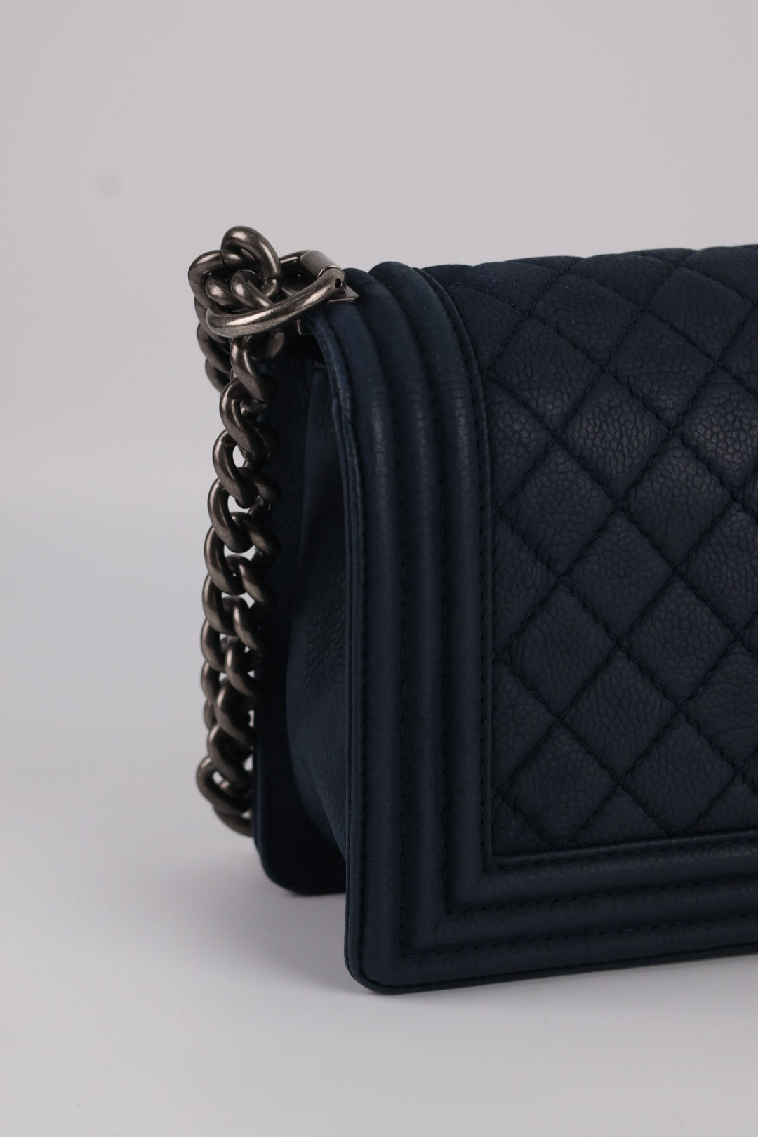 Chanel Boy Media Nabuk