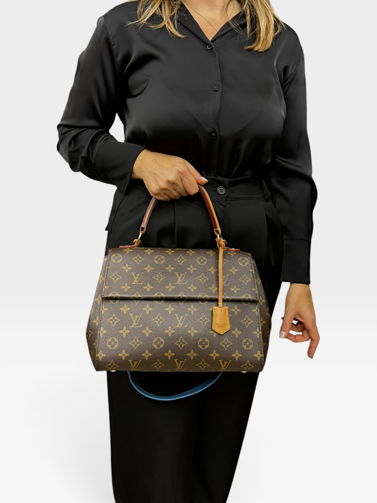 Louis Vuitton Cluny MM Monogram