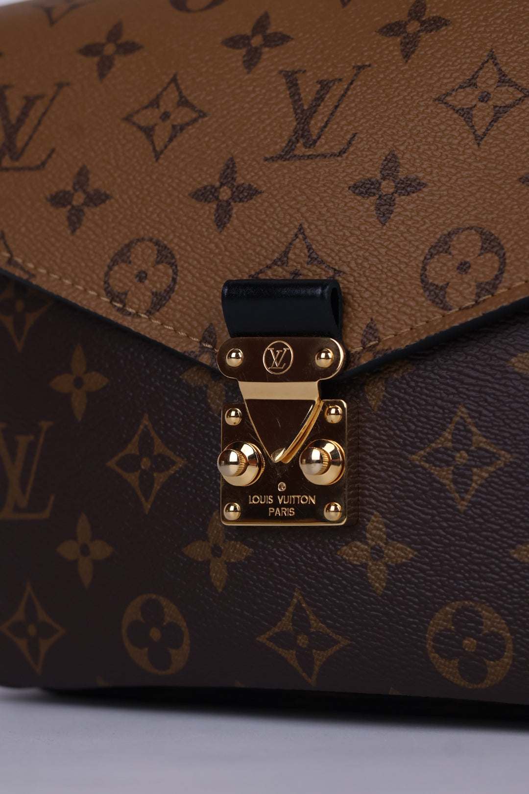 Louis Vuitton Métis Reverse