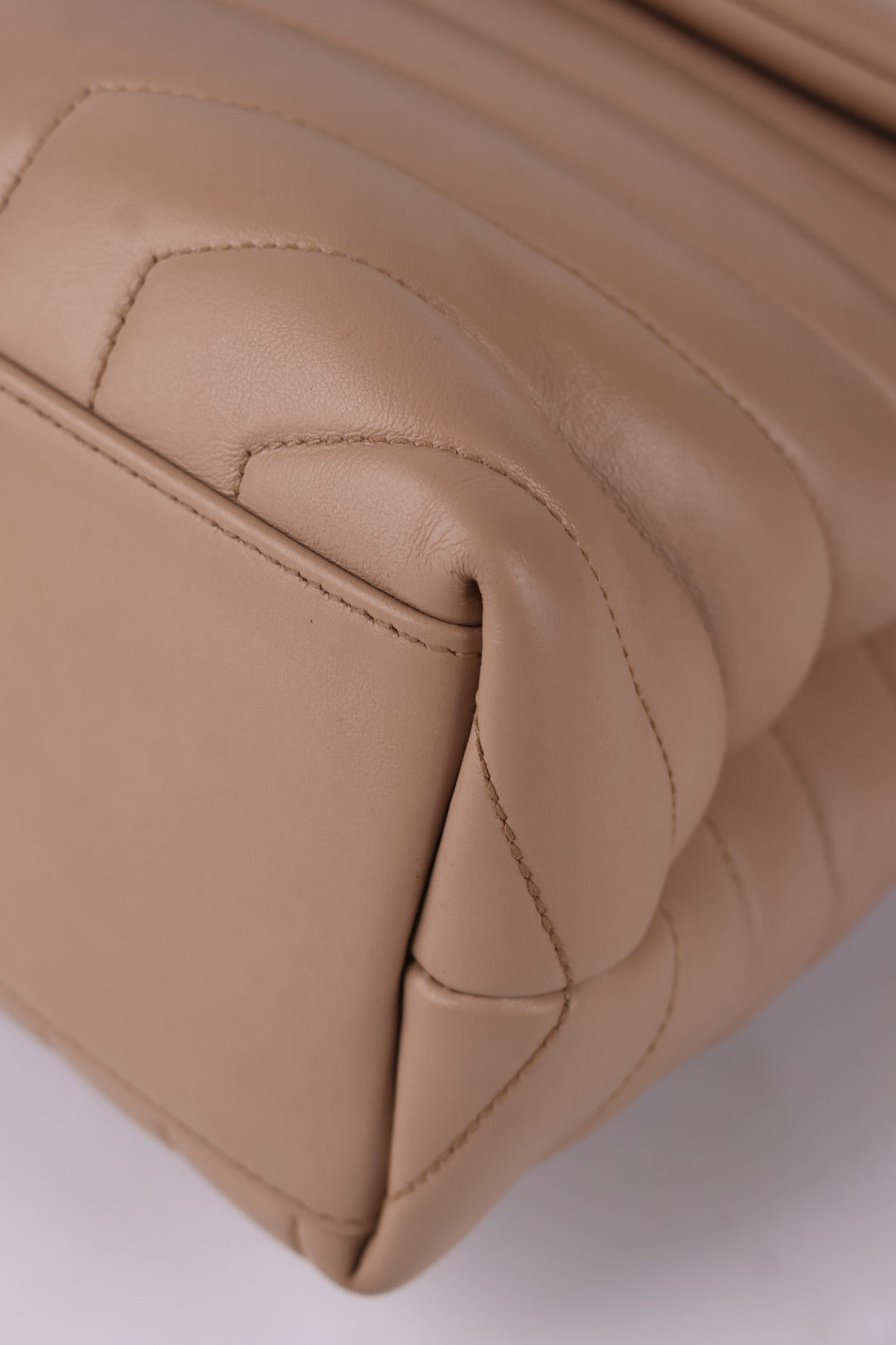 Saint Laurent Lou Lou Media