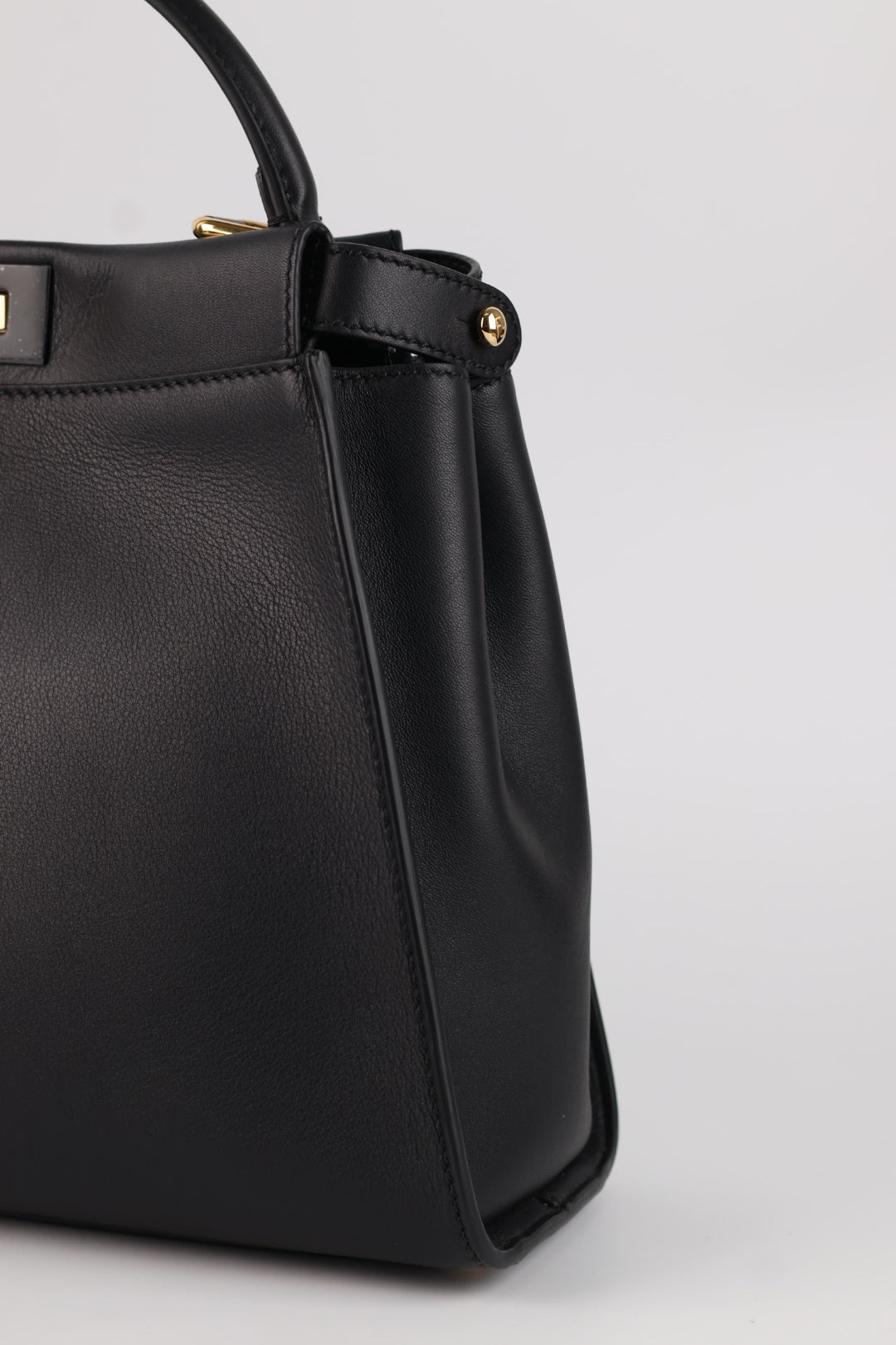 Fendi Peekaboo Media in Pelle