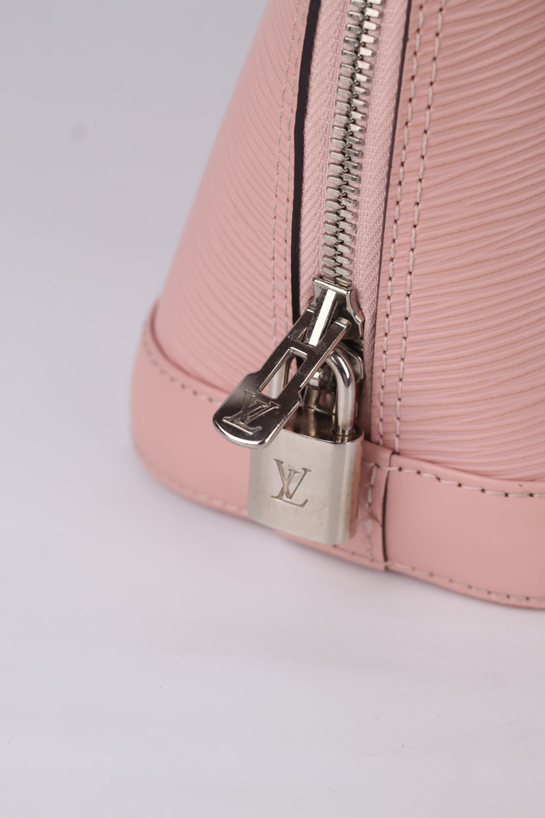 Louis Vuitton Alma BB Epi