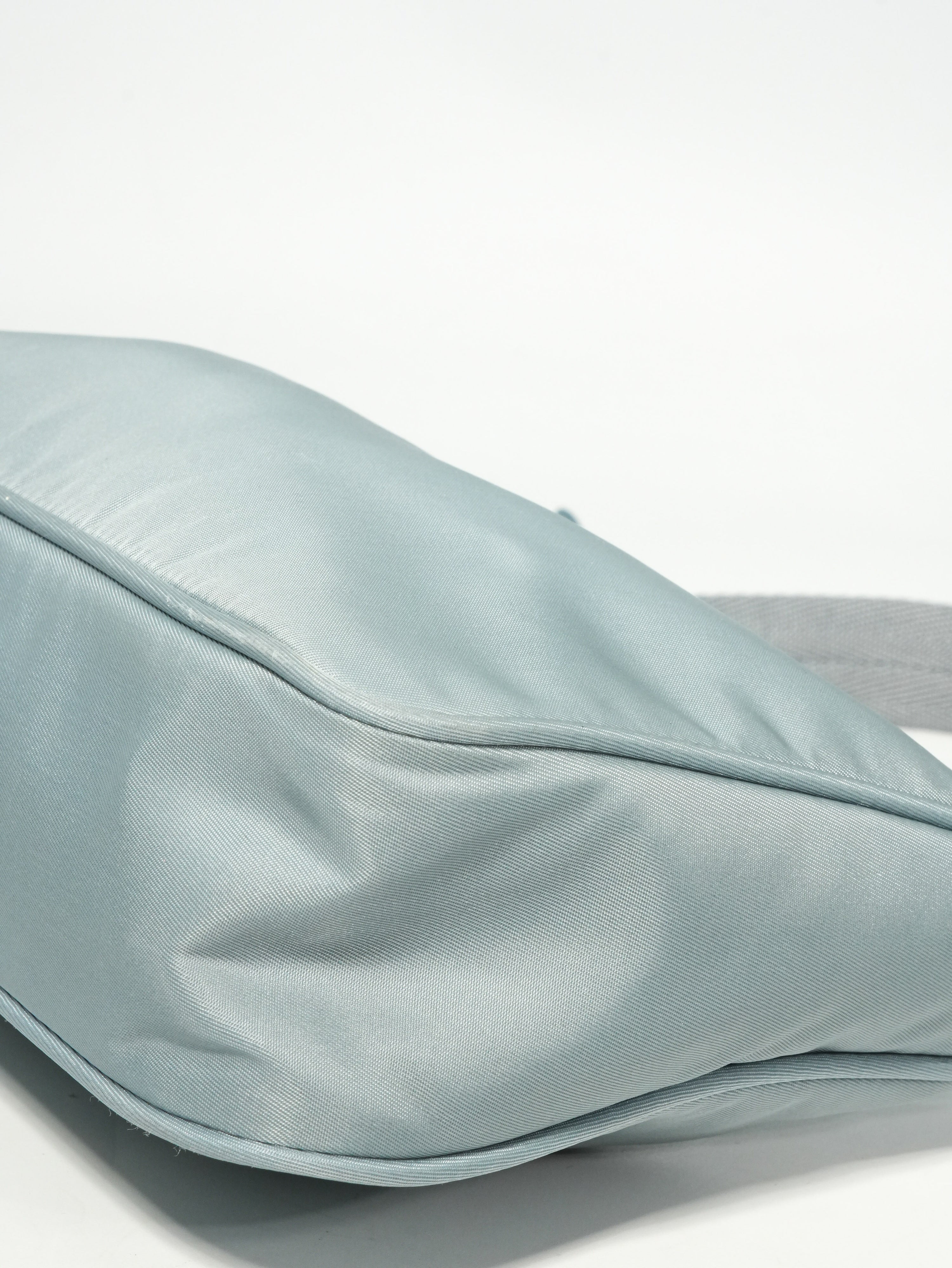 Prada Re-Edition 2000 Nylon