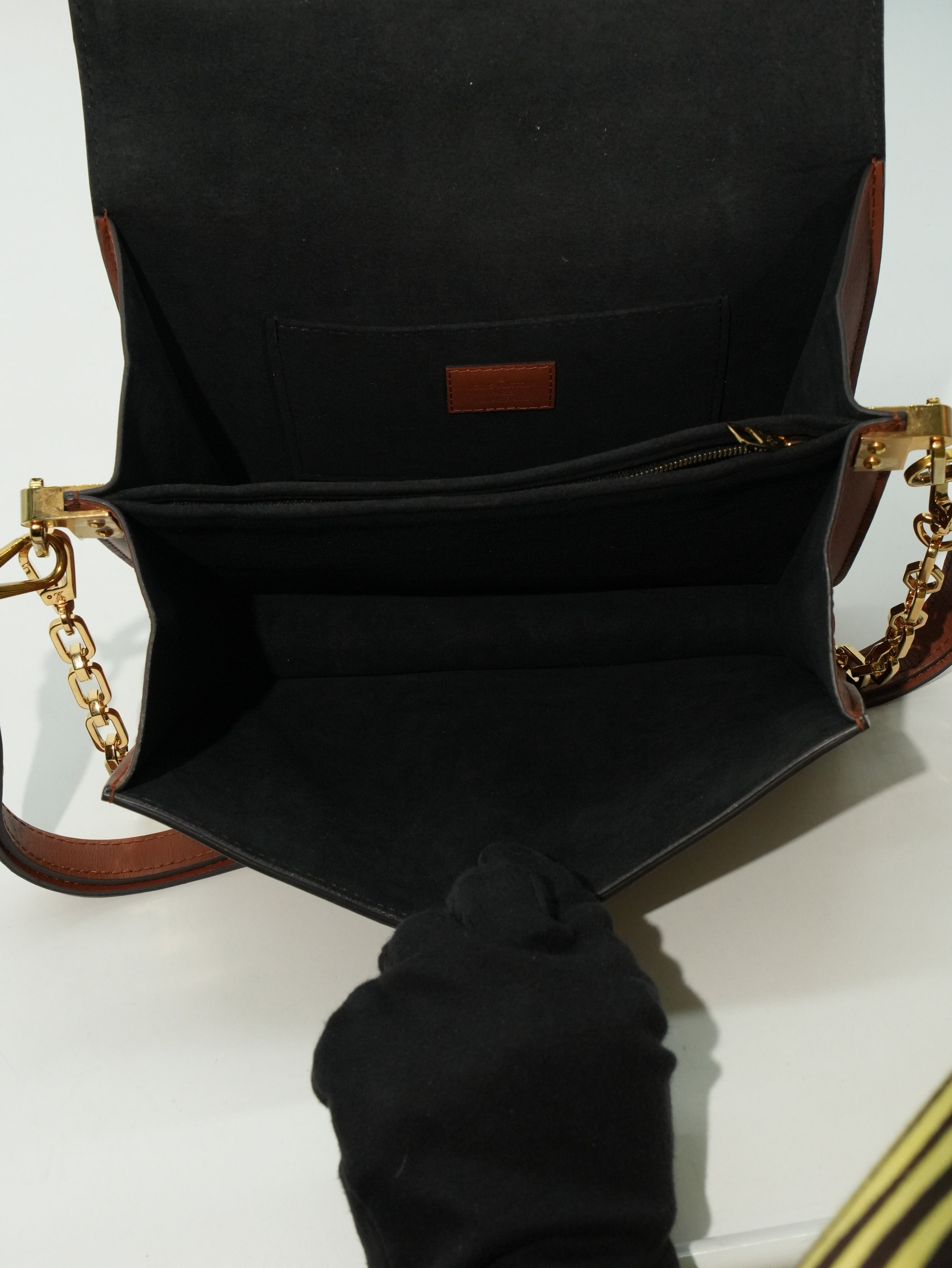 Louis Vuitton Dauphine MM