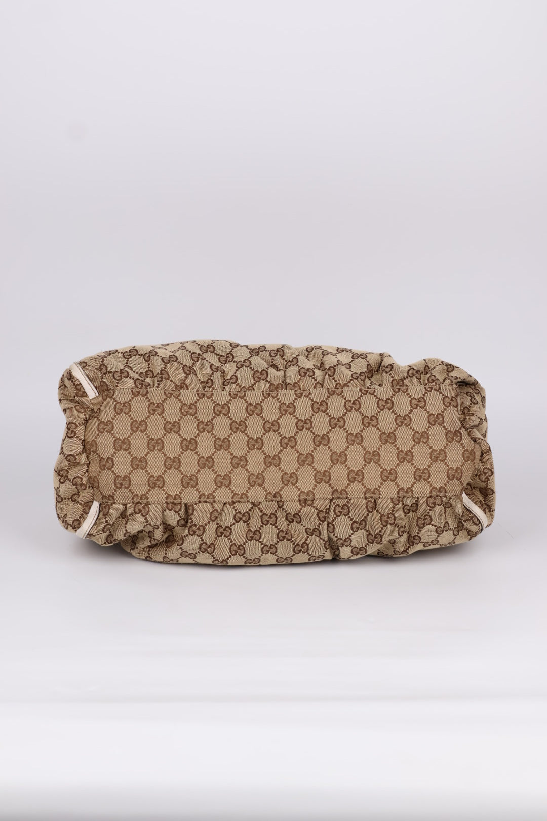 Gucci Abbey D-Ring GG Supreme
