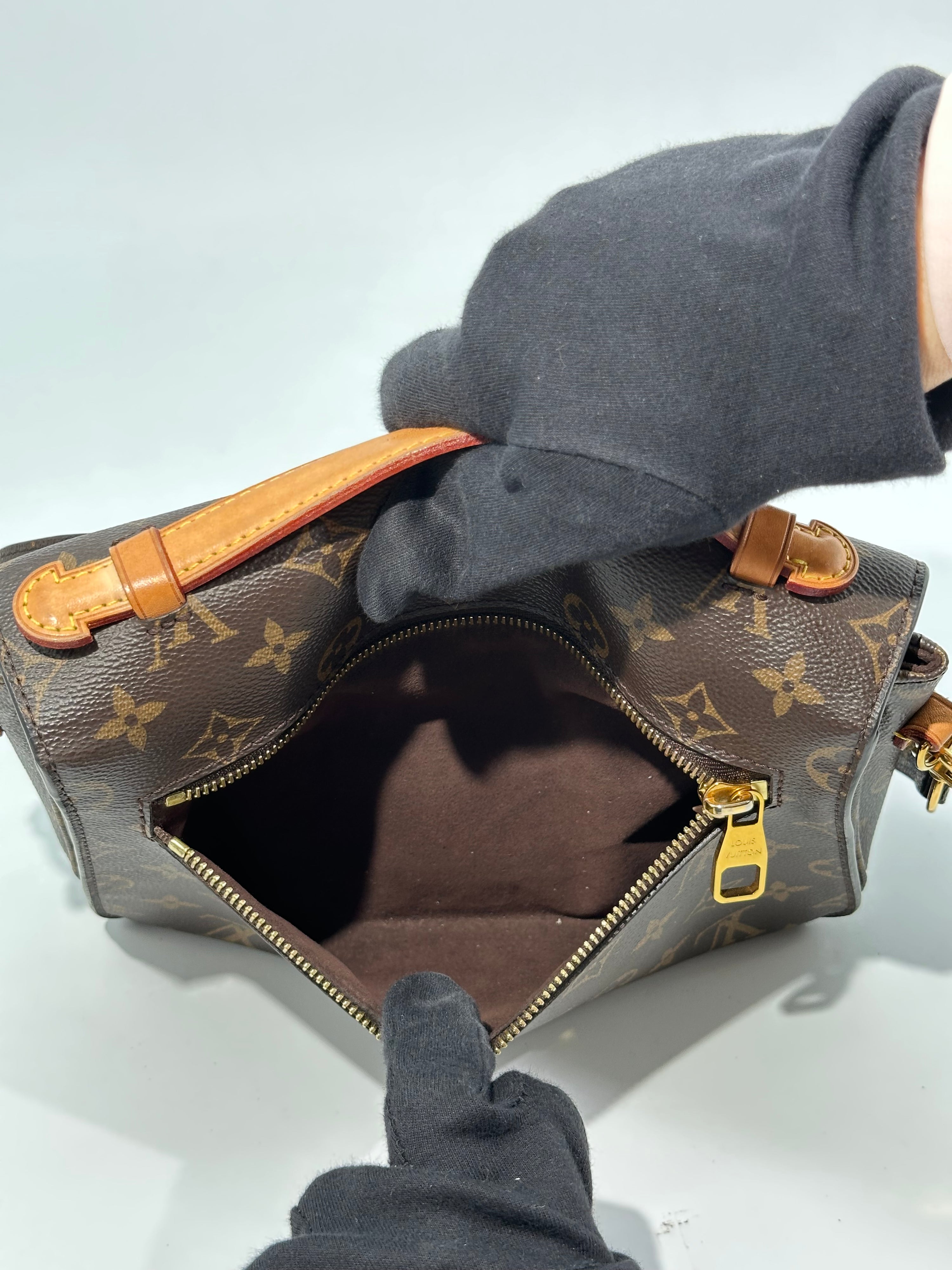 Louis Vuitton Métis Monogram