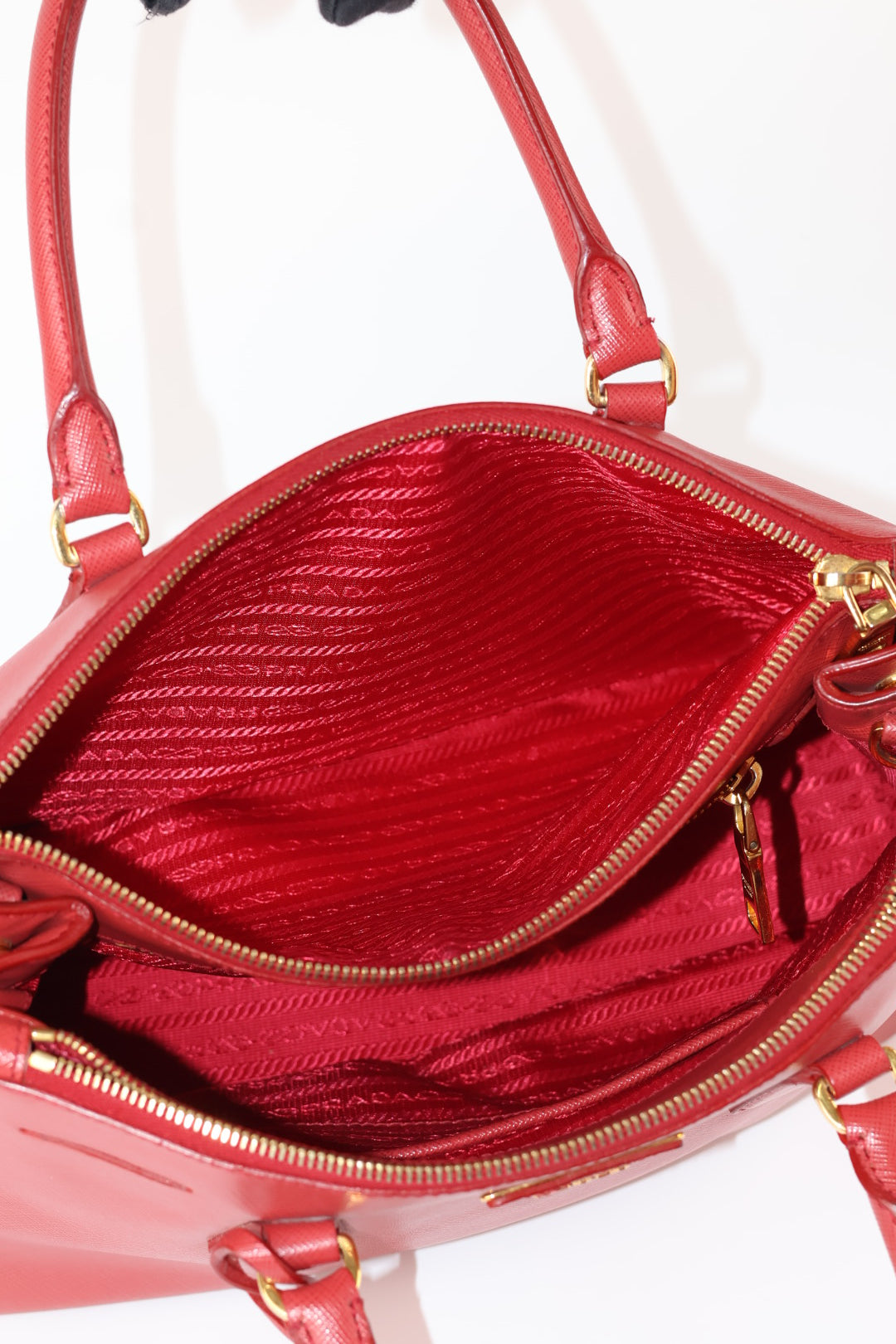 Prada Galleria Media Saffiano