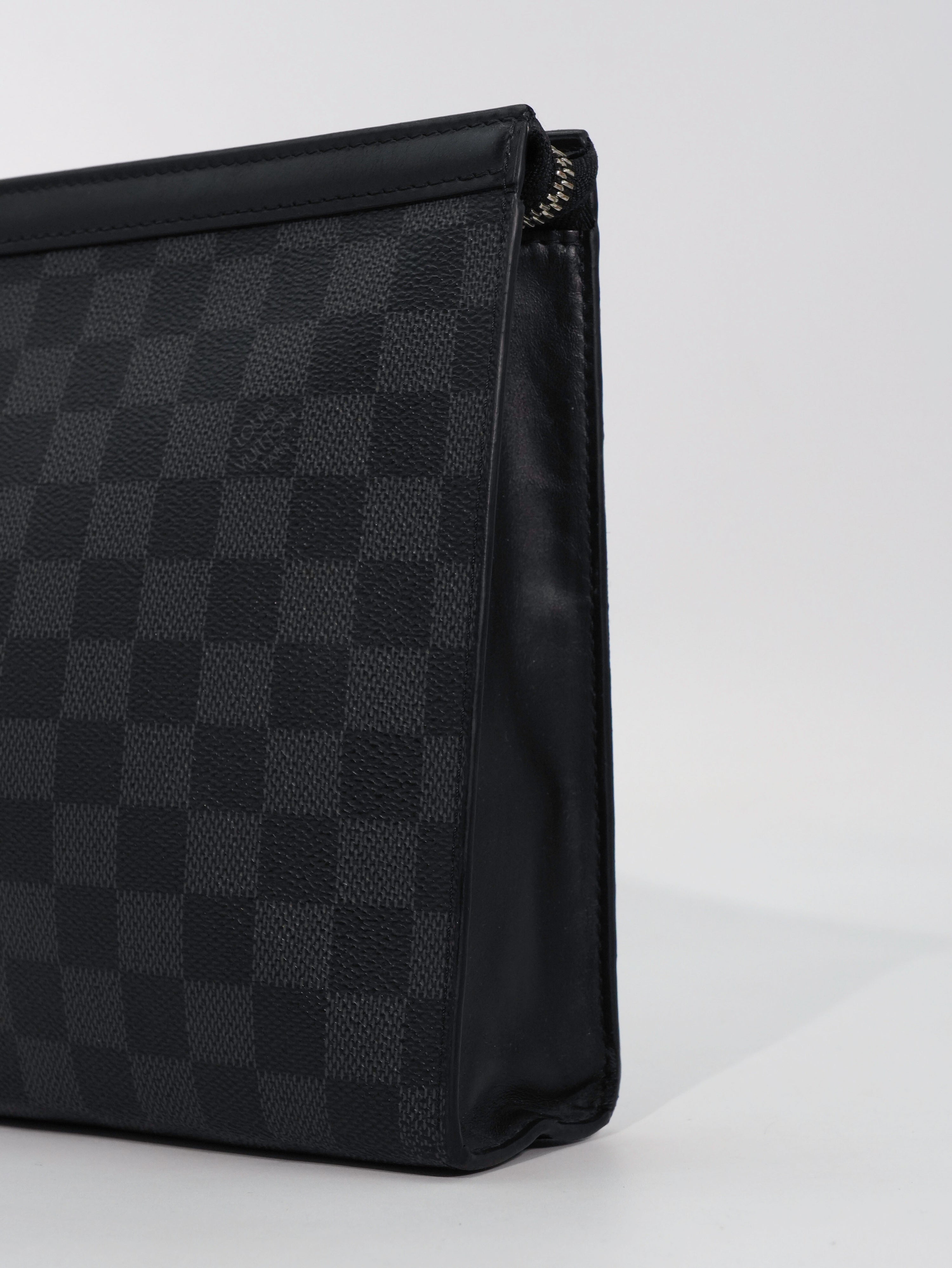Louis Vuitton Pochette Toilette Damier Graphite