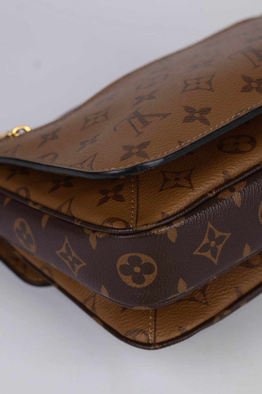 Louis Vuitton Métis Reverse