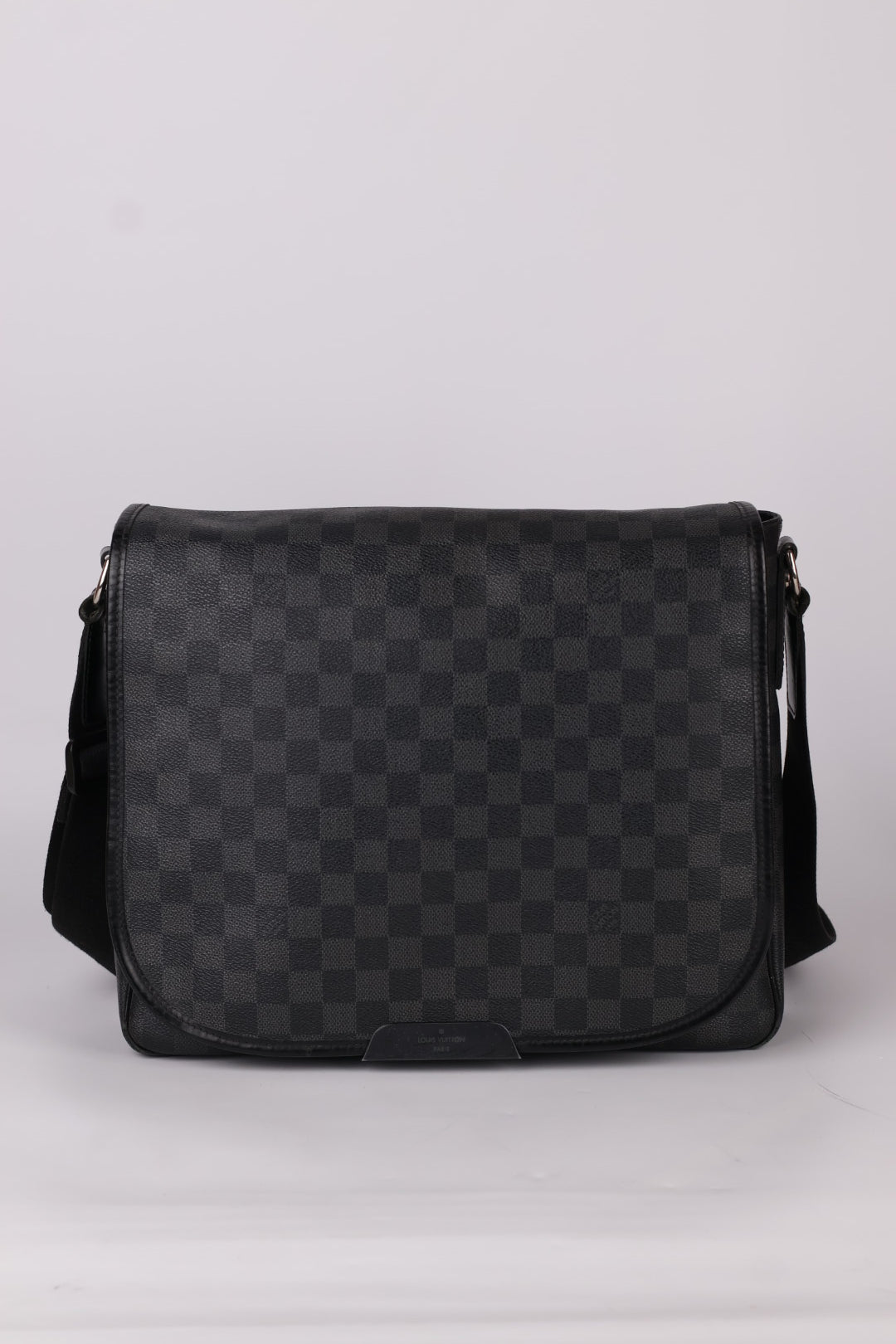Louis Vuitton Abesses Messenger Damier Graphite