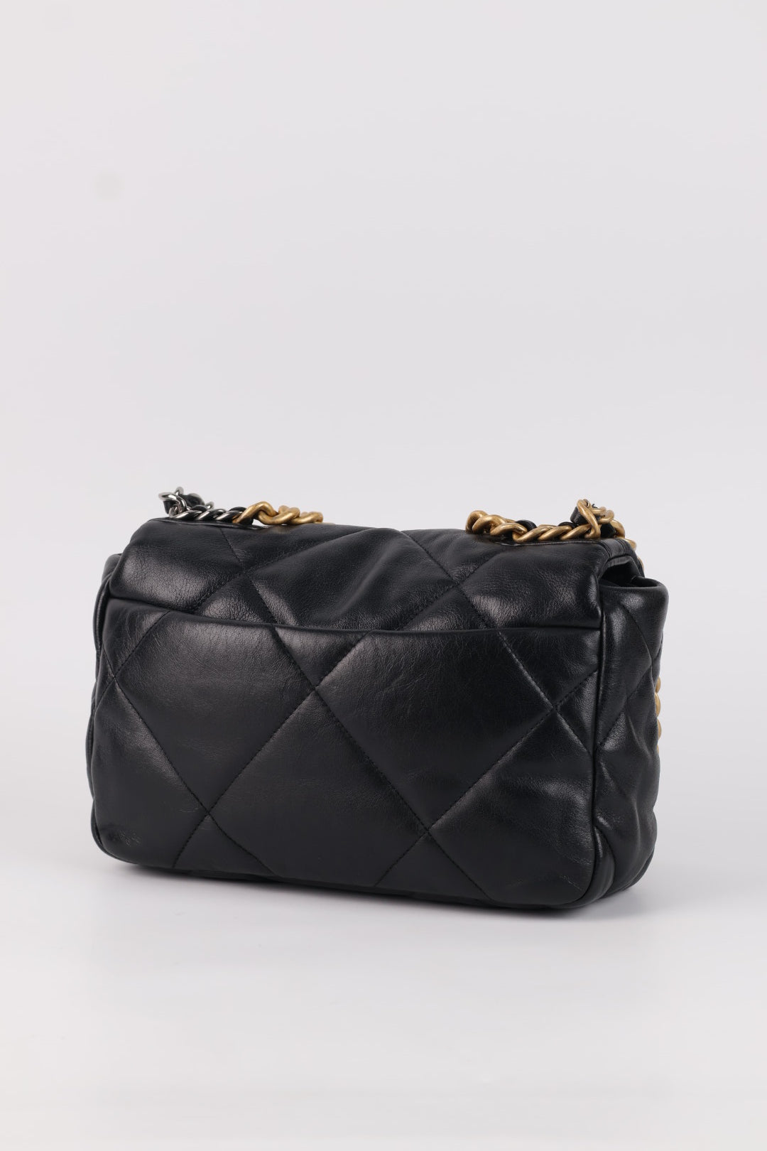 Chanel 19 in Pelle d’Agnello