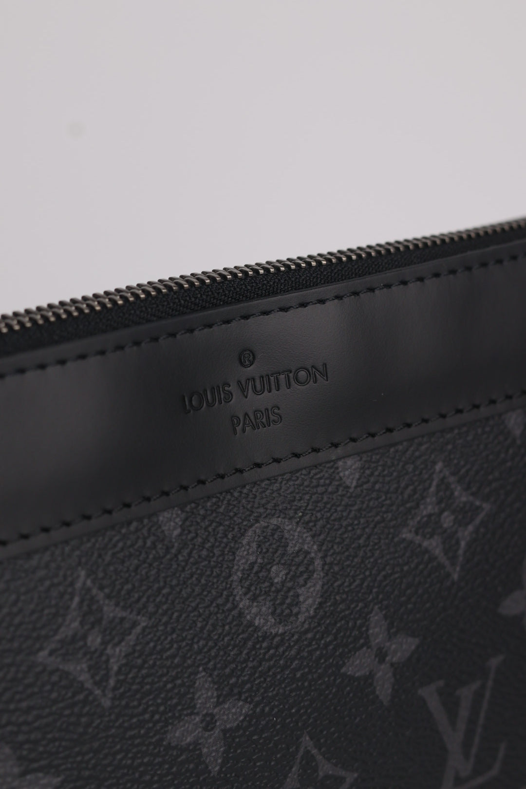 Louis Vuitton Pochette Discovery Monogram Eclipse