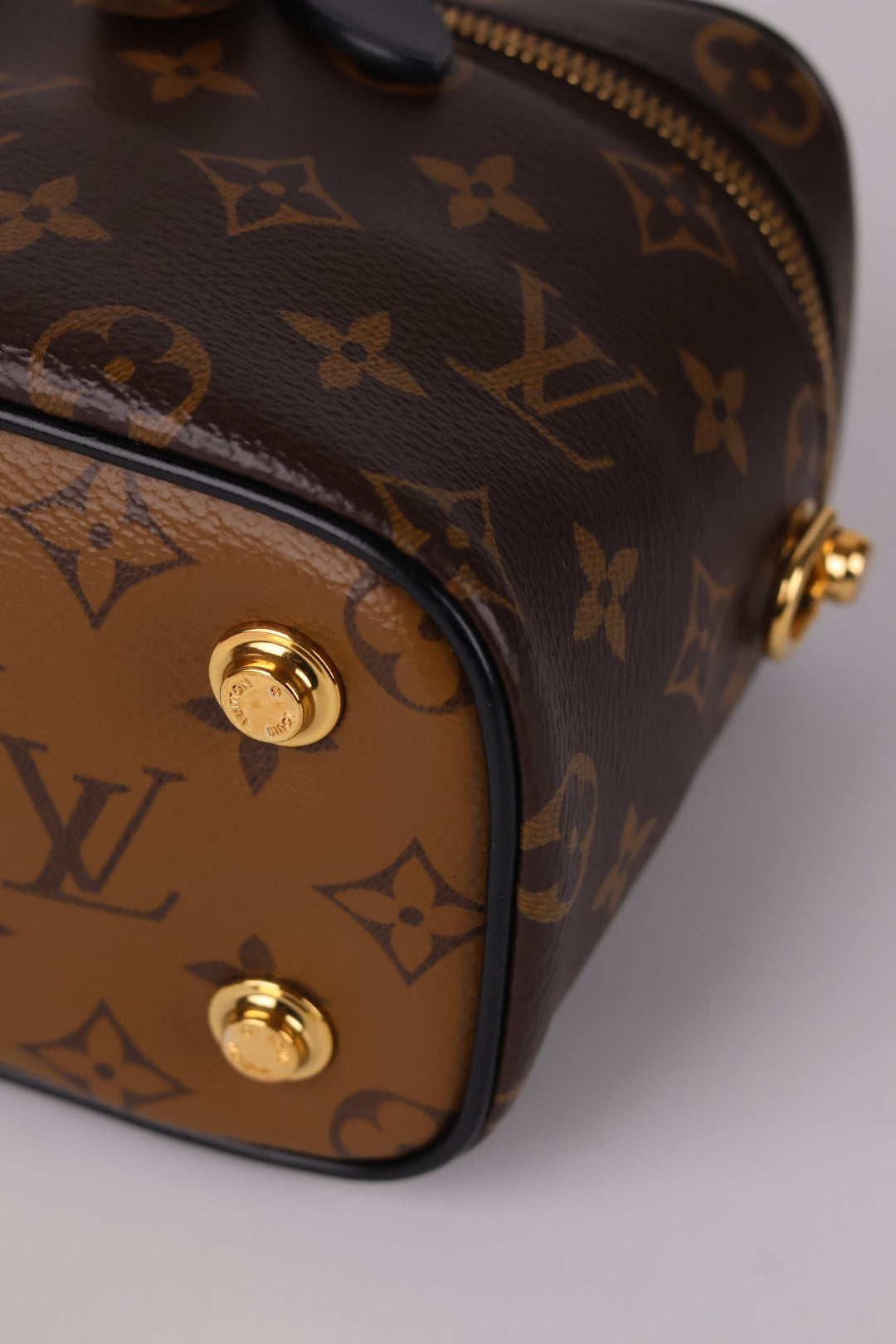 Louis Vuitton Vanity Monogram
