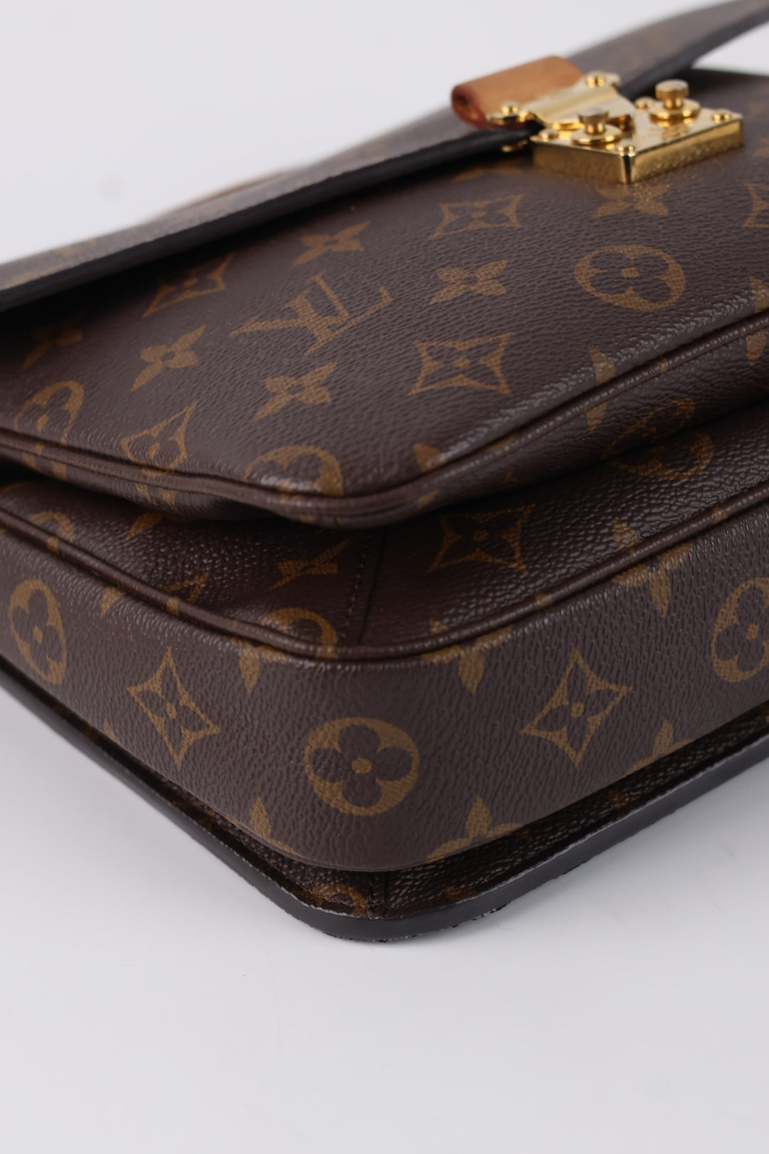 Louis Vuitton Métis Monogram