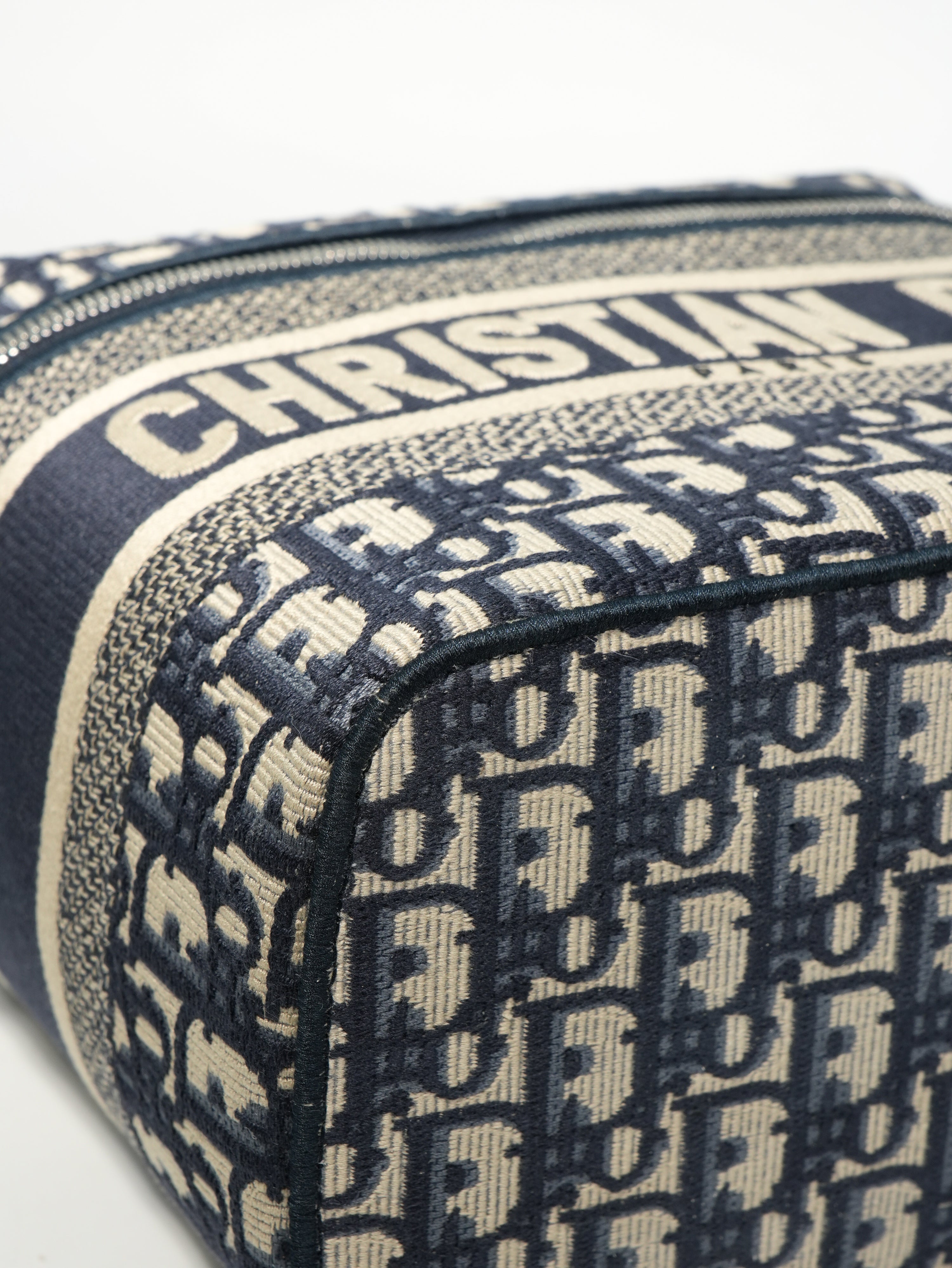 Dior Vanity DiorTravel Jacquard Oblique