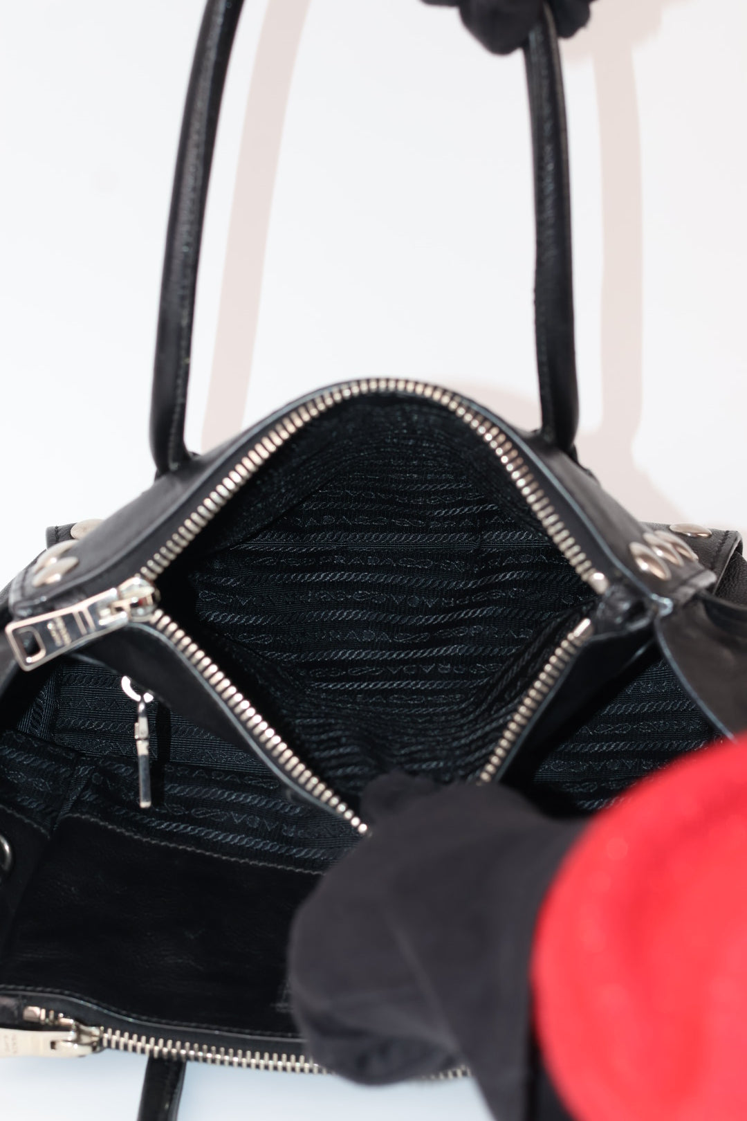 Prada Tote in Pelle Borchie