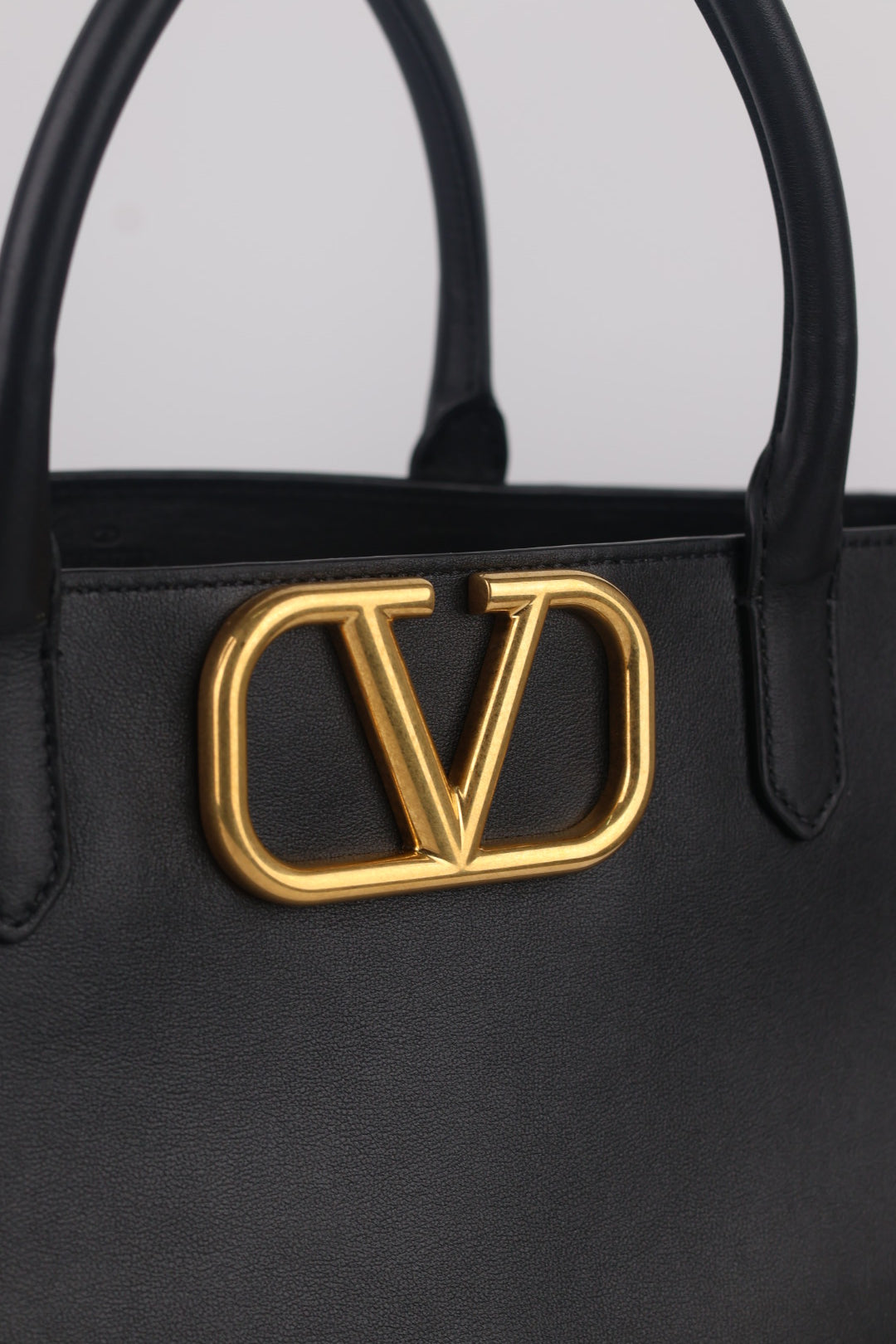 Valentino V Tote in Pelle