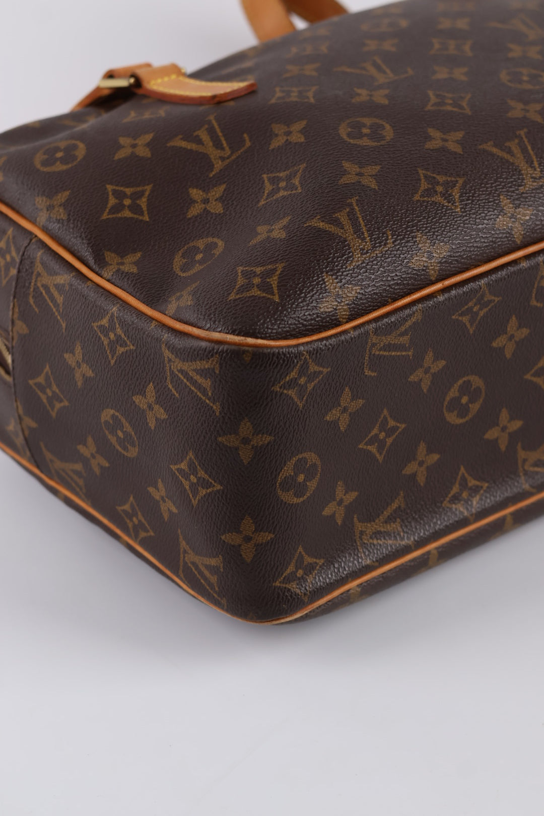 Louis Vuitton Cité GM Monogram