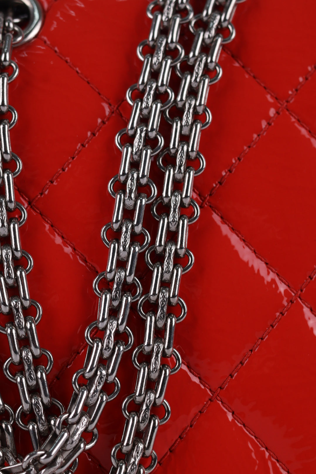 Chanel 2.55 Reissue Grande Vernis