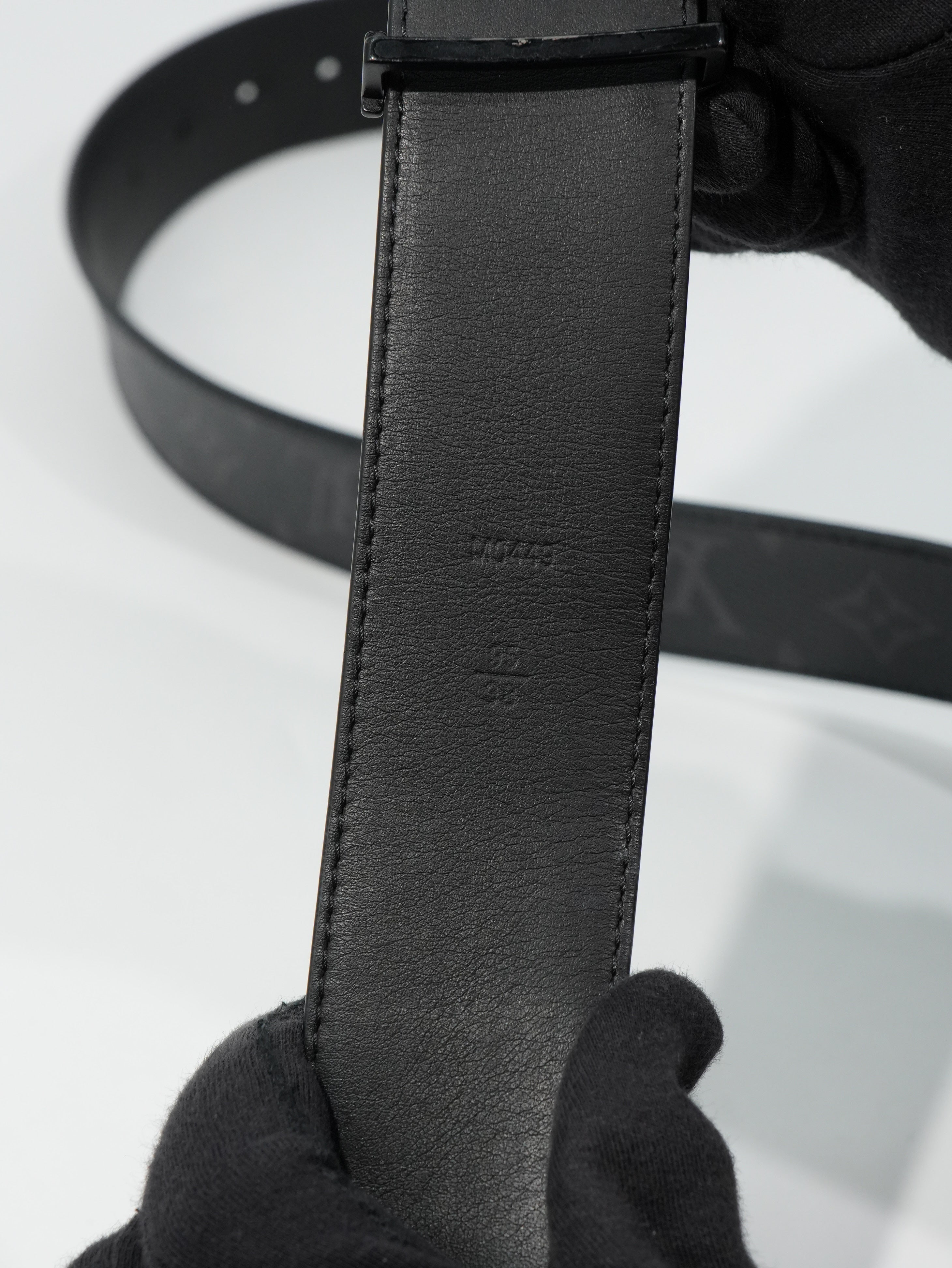 Louis Vuitton Cintura Initiales Monogram Eclipse