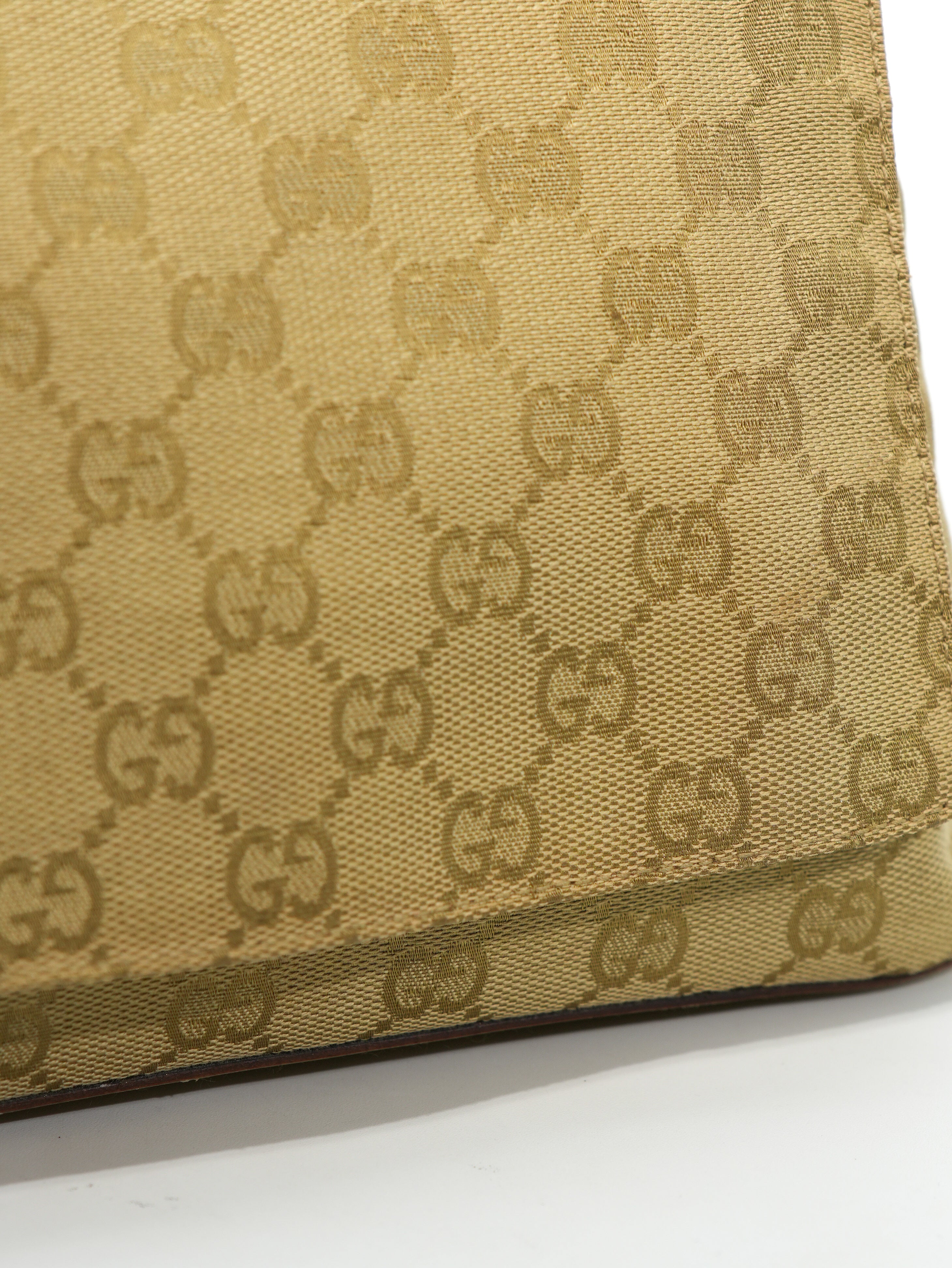 Gucci A Spalla GG Wave Vintage